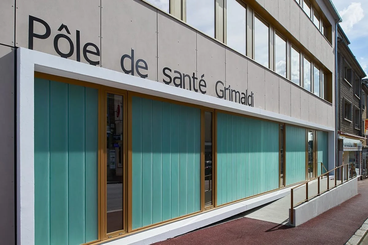 Pole-de-Sante-Torigny-sur-Vire-agence-UNDA.jpg