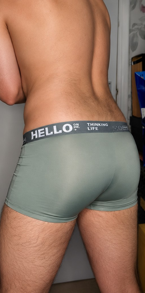 hello-green_back (1).png