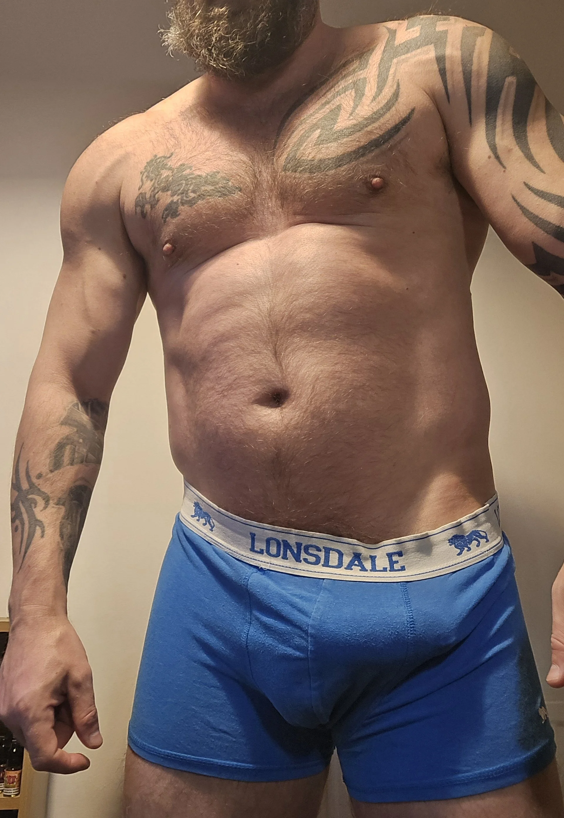 HungMuscleDaddy's blue Lonsdale bosers