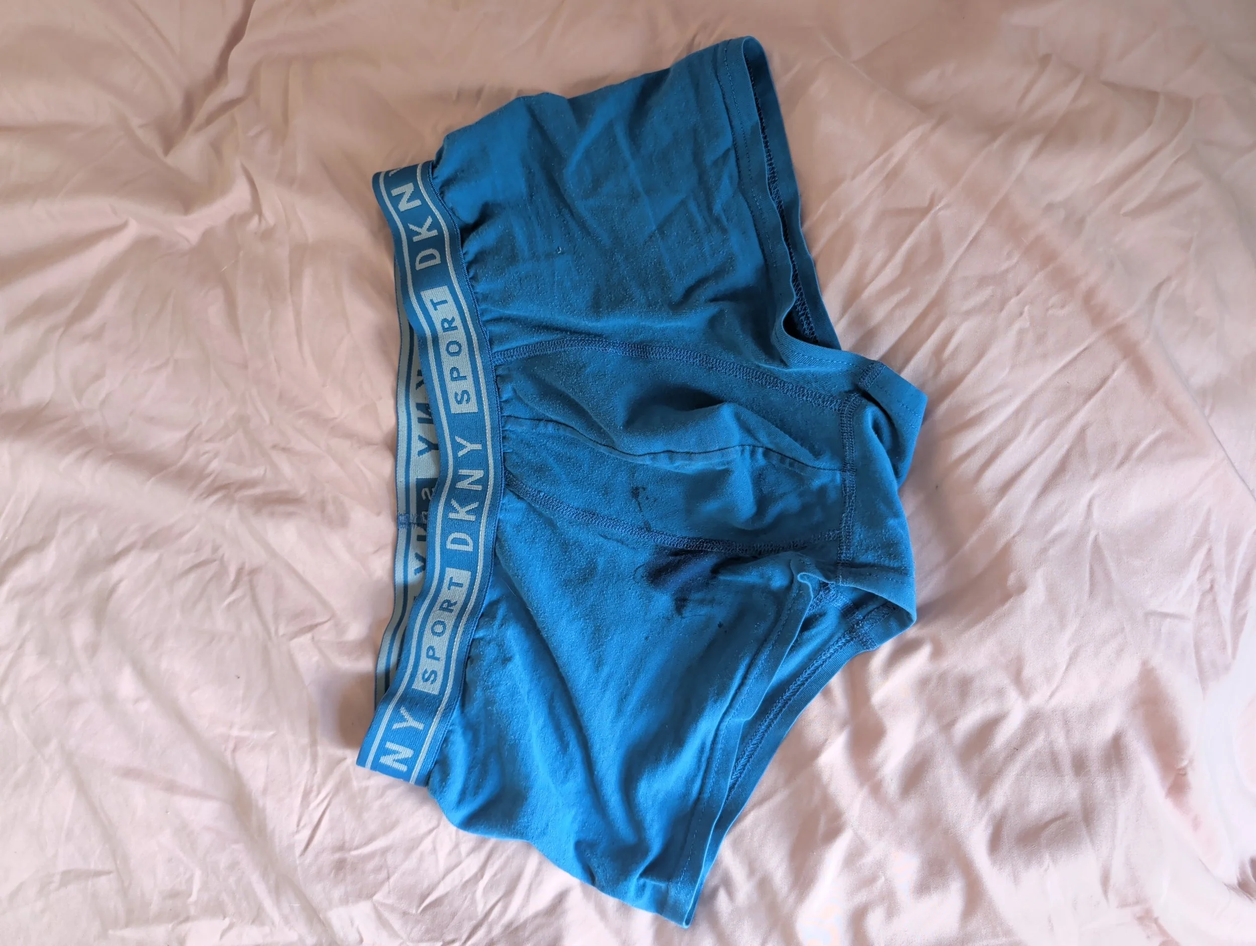 8InchRyan's Medium Blue DKNY Boxers