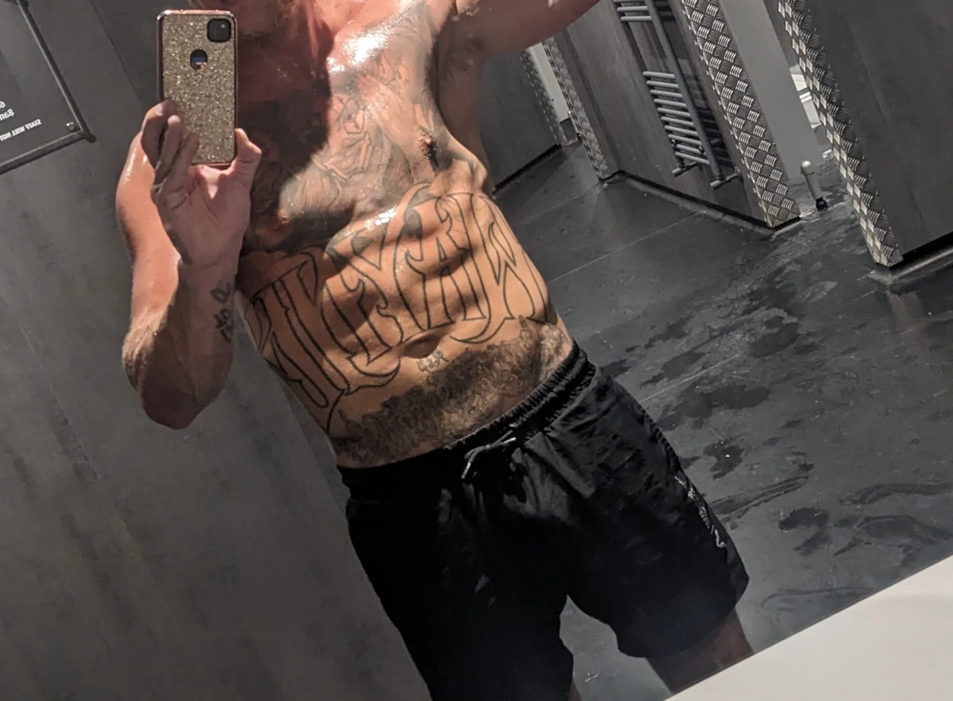 Skengshlong's sweaty gym shorts