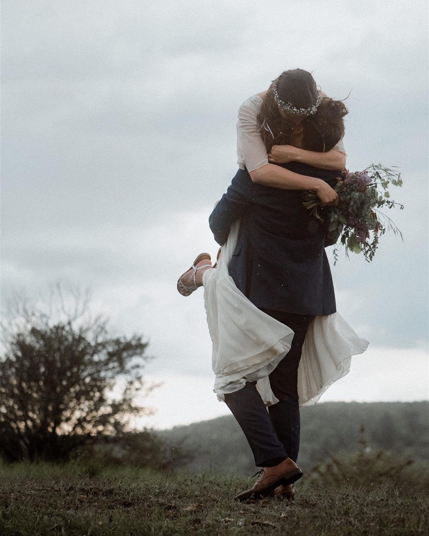 In two days I kick off the wedding season and I already can&rsquo;t wait to feel the morning anticipation, live through the wild range of emotion with my couple and their guests at the ceremony, run around to capture all their moments and revel in th