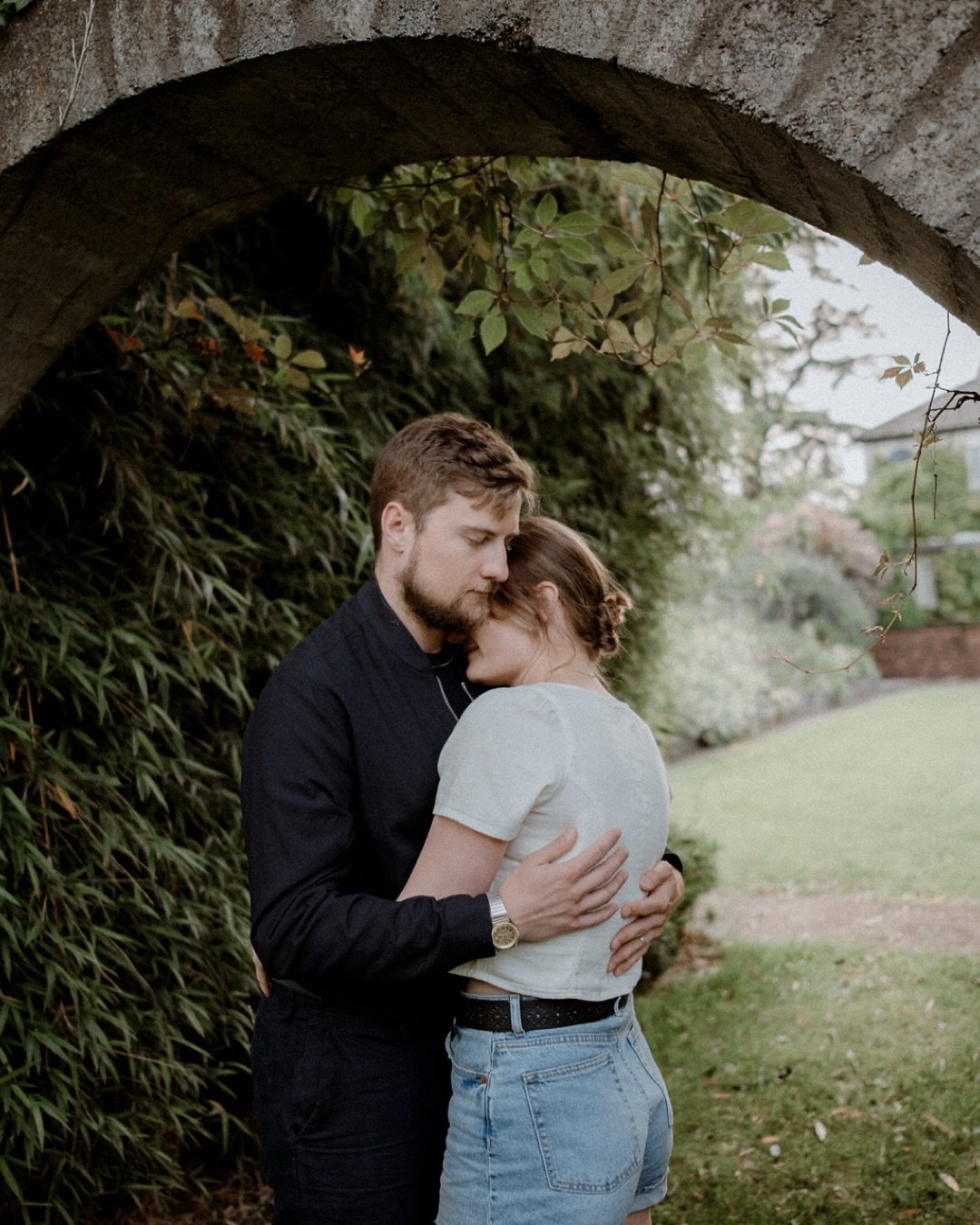 Most of the time, all we need for an engagemet photo session is a quiet corner of nature, even your family garden, and you two just focusing on each other. Take a few deep breaths and dive into how it feels to be together. No need for posing or prete