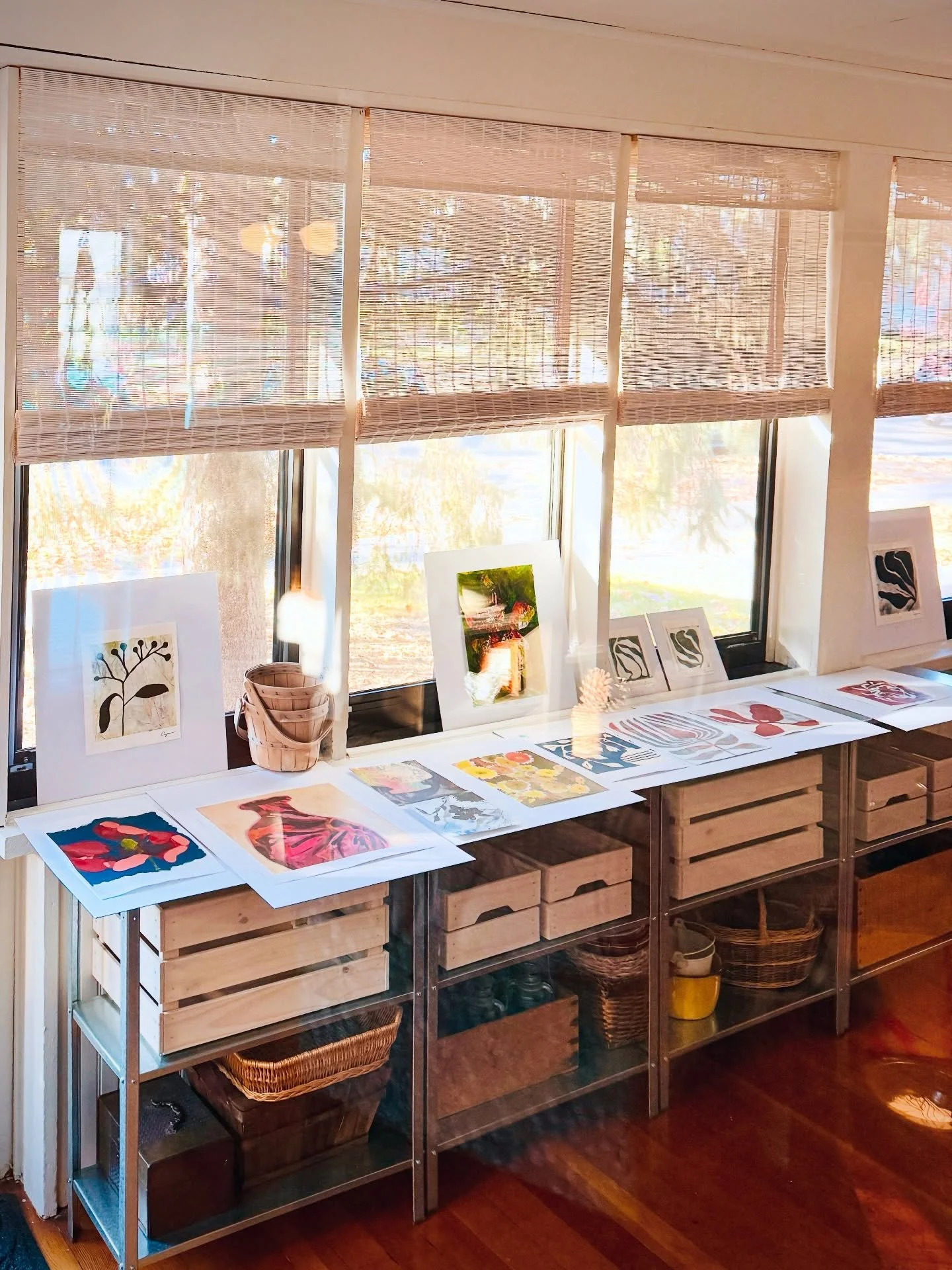 This weekend, we varnished!

Figuring out how to varnish my artwork has taken a long, winding journey. And I&rsquo;m still not 100% sure what I&rsquo;m doing. I&rsquo;ve been afraid to wreck the artwork, so a lot of them have gone unvarnished for som