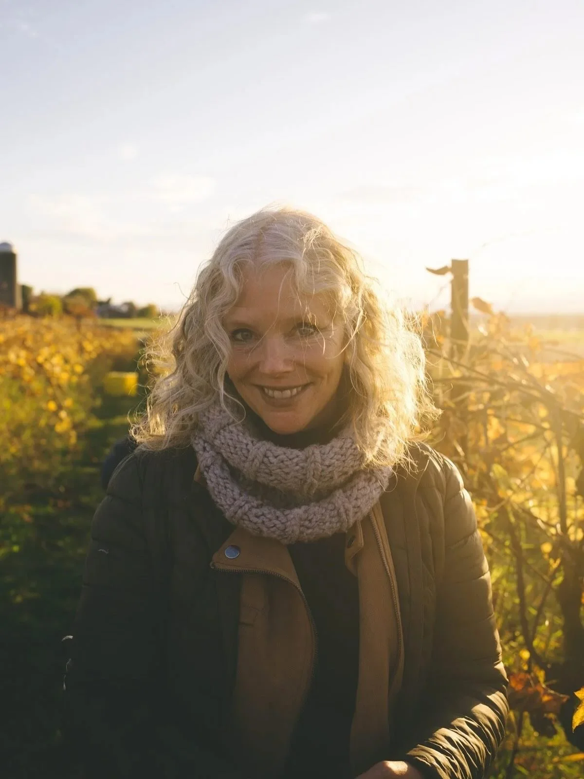 LAST CALL FOR FRIDAY FONDUE ‼️ 🫕 Award-winning winery in Vermont growing hybrid, cold-climate grapes with organic and biodynamic practices will be joining us. Meet @lagaragista ! 👇 

Founders Deirdre Heekin and Caleb Barber produce natural wines th