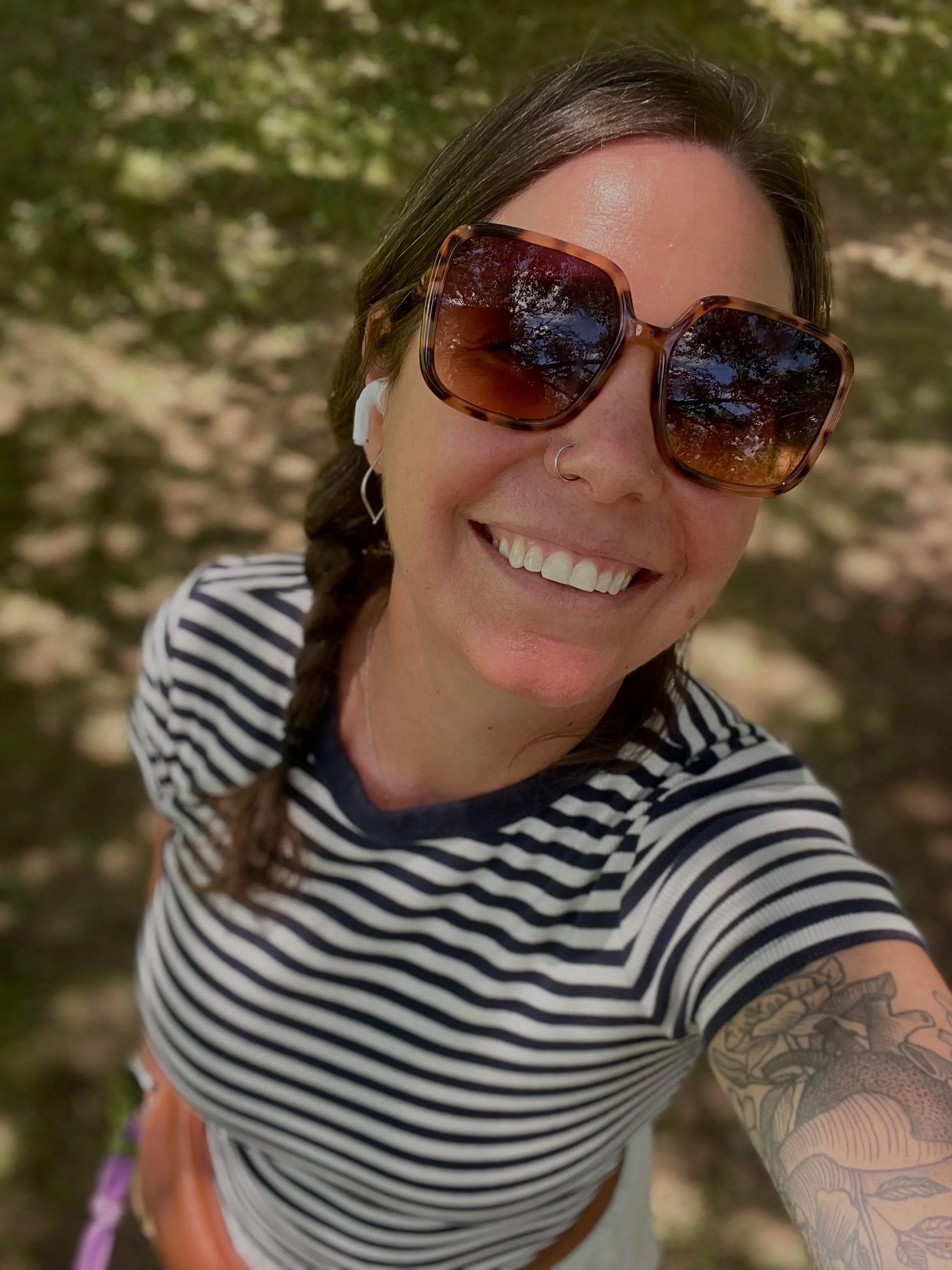 Manuscript draft submitted! 😮&zwj;💨😭😍

A full year of devotion, energy, and love went into version one. And next spring, we can hold Attachment Theory Made Simple in our hands and I am delighted to share it with you. 

I also spent the morning wi