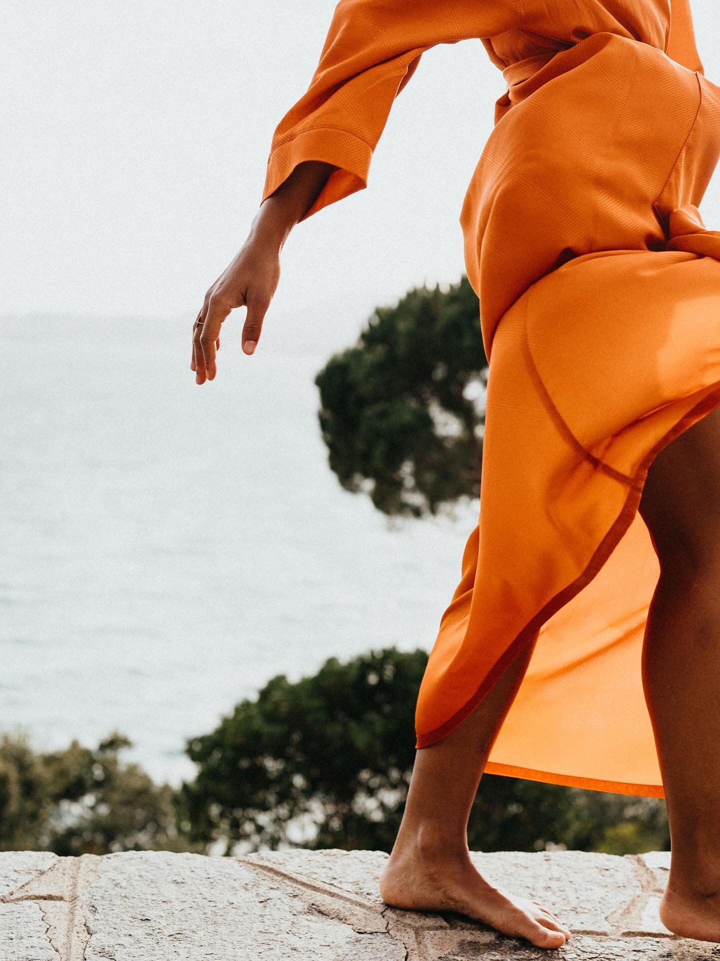 Les photos d&rsquo;ambiance dans un shooting de marque&hellip; essentielles &agrave; mes yeux.
Bien s&ucirc;r, je r&eacute;alise aussi les visuels plus classiques pour les fiches produit, mais ce que je pr&eacute;f&egrave;re, c&rsquo;est cr&eacute;er