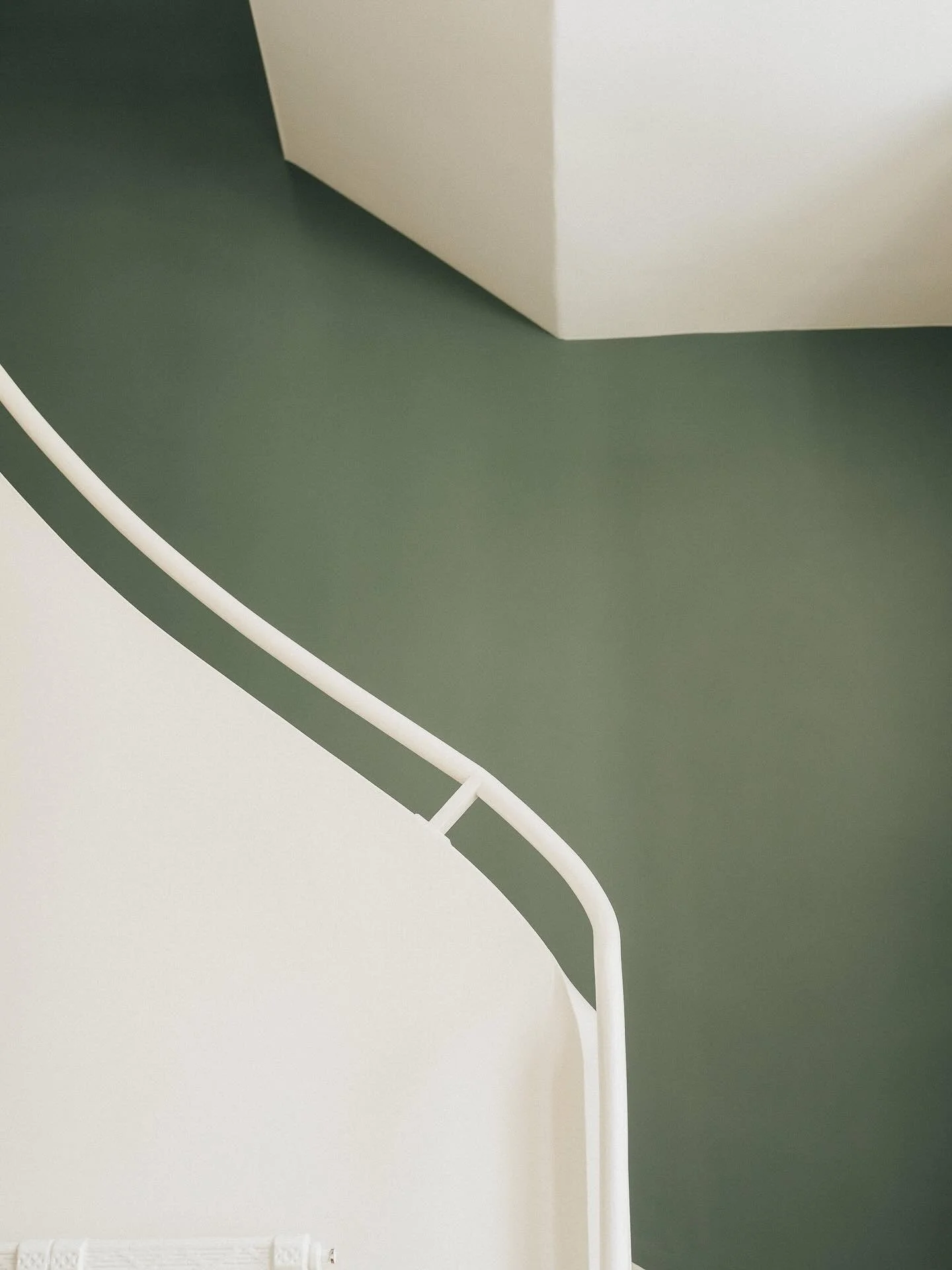 Extrait d&rsquo;un shooting pour la talentueuse @leagiffard_architecteinterieur 
.
Un projet d&rsquo;architecture, ce n&rsquo;est pas seulement &agrave; montrer.
Derri&egrave;re, il y a une ambiance, des mati&egrave;res, des volumes &agrave; traduire