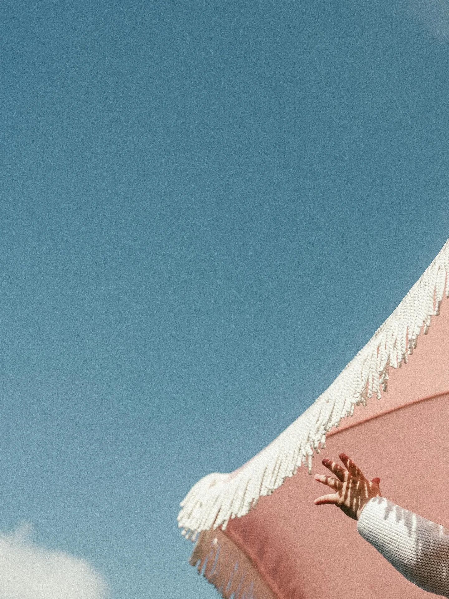 Retenir un bout d&rsquo;&eacute;t&eacute; 
.
Pendant les s&eacute;ances photo, il y a les portraits, les images qui repr&eacute;sentent une sc&egrave;ne de vie, et il y a les images plus &laquo;&nbsp;artistiques&nbsp;&raquo;, celles que je vois davan