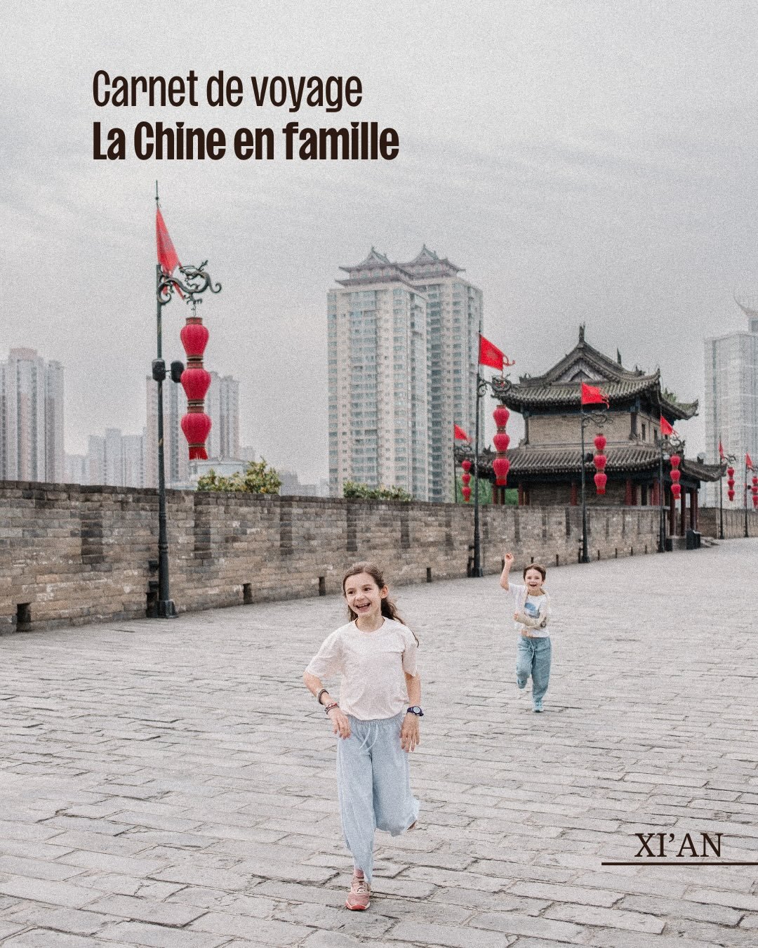 Apr&egrave;s P&eacute;kin, nous avons pris le train direction Xi&rsquo;an, tr&egrave;s connue car on y trouve l&rsquo;arm&eacute;e de terre cuite (vid&eacute;o en slide 10). Sur le trajet, de nombreuses barres d&rsquo;immeubles toutes identiques 😳

