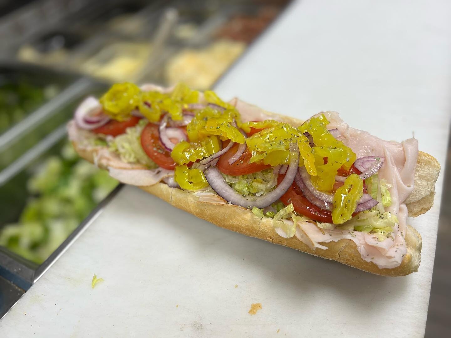 Turkey hoagie turkey 🦃🥬🍅🧅🌶👌 #philly#philadelphiafoodie
#phillypizza #phillyfoodforeal #phillyfoodblogger #philadelphiafood #openinphl #phillyfood #bestpizzaphilly #sesamecrustpizza #phillyrestaurants #phillyfoodporn #phillyfoodies #phillyfoods 