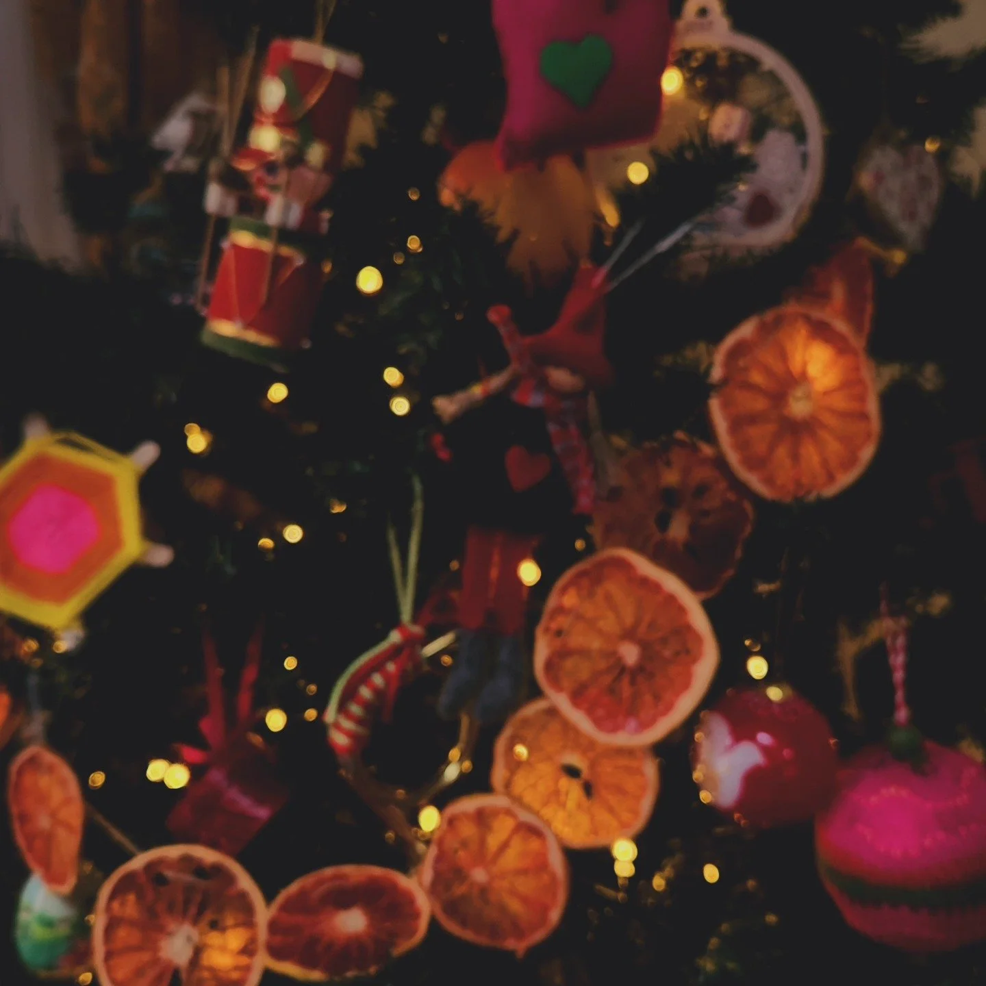 This is what I would love life to be made of. A lot of time. Time to make simple, little things because the heart wants to. Time to spend with dearest ones, because the heart wants to. Time to be at leisure, to day dream, to zone off. A lot of time f