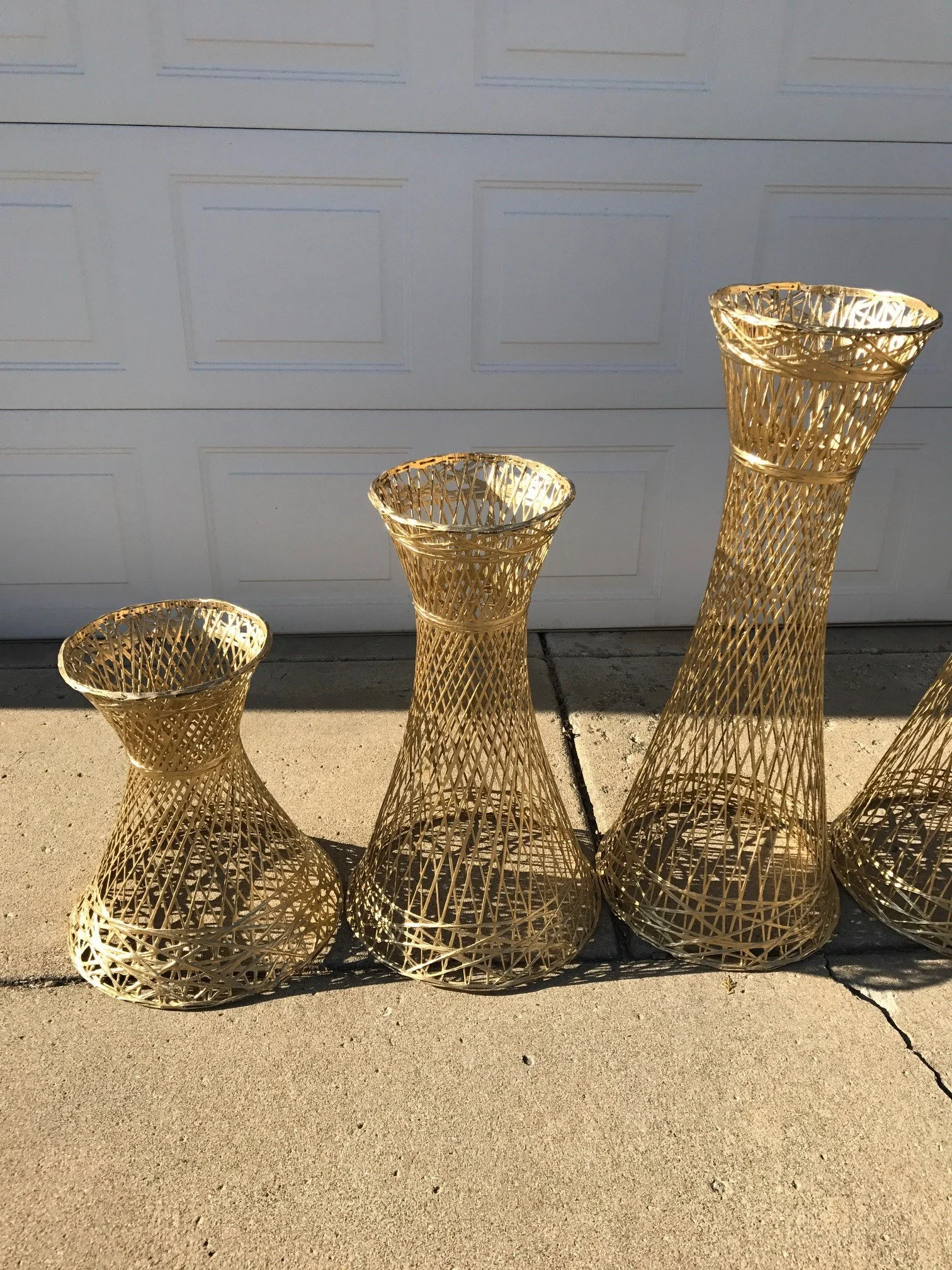 VINTAGE WICKER  (2).JPG