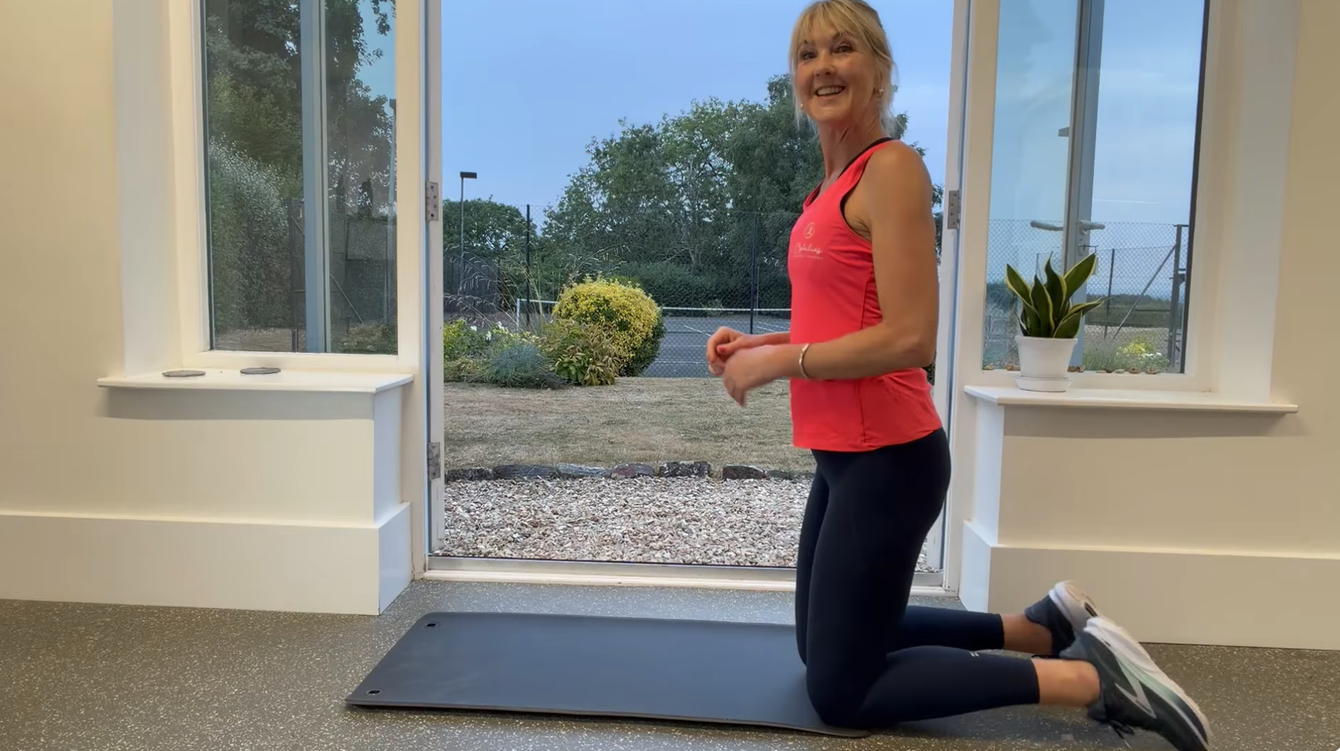 Side Plank on Knees