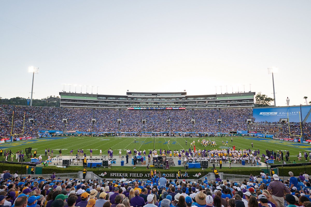 UCLA vs Oregon