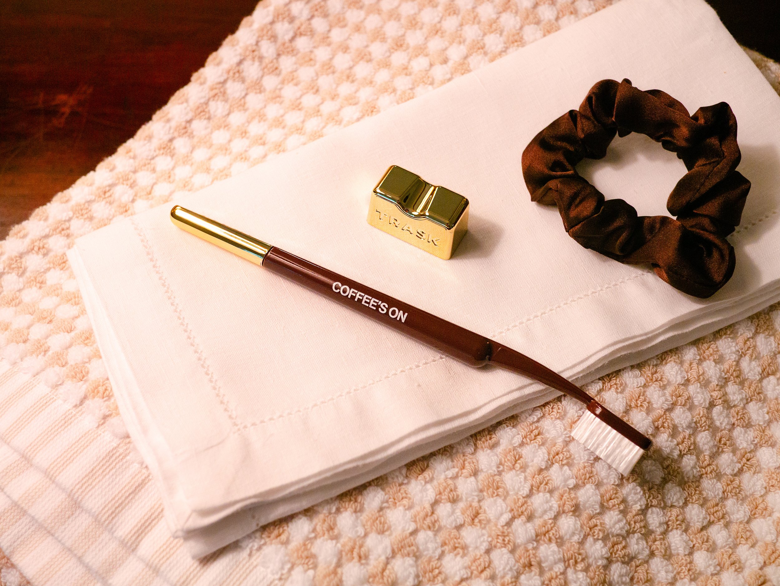 TRASK_GuestHouse_CoffeesOn_Lifestyle_02.jpg