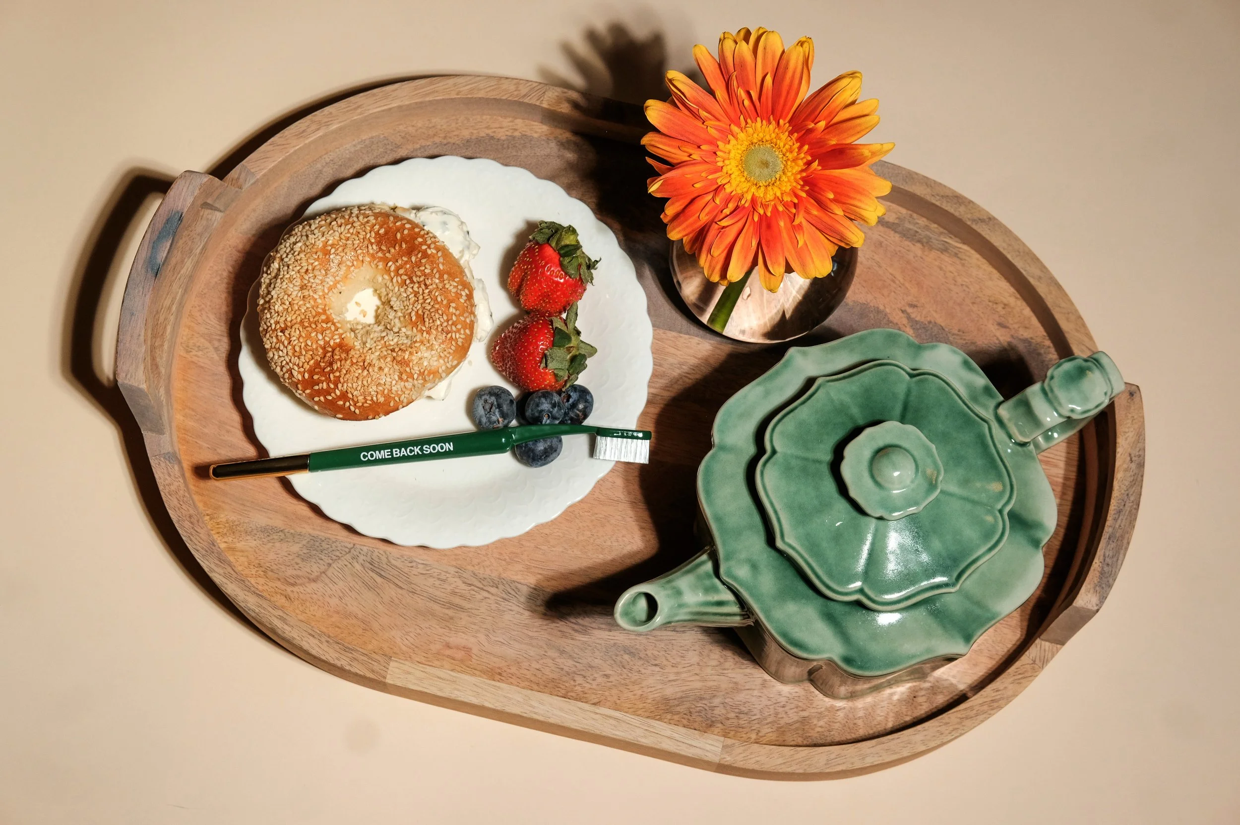 TRASK_GuestHouse_ComeBackSoon_FlatLay_03.jpg