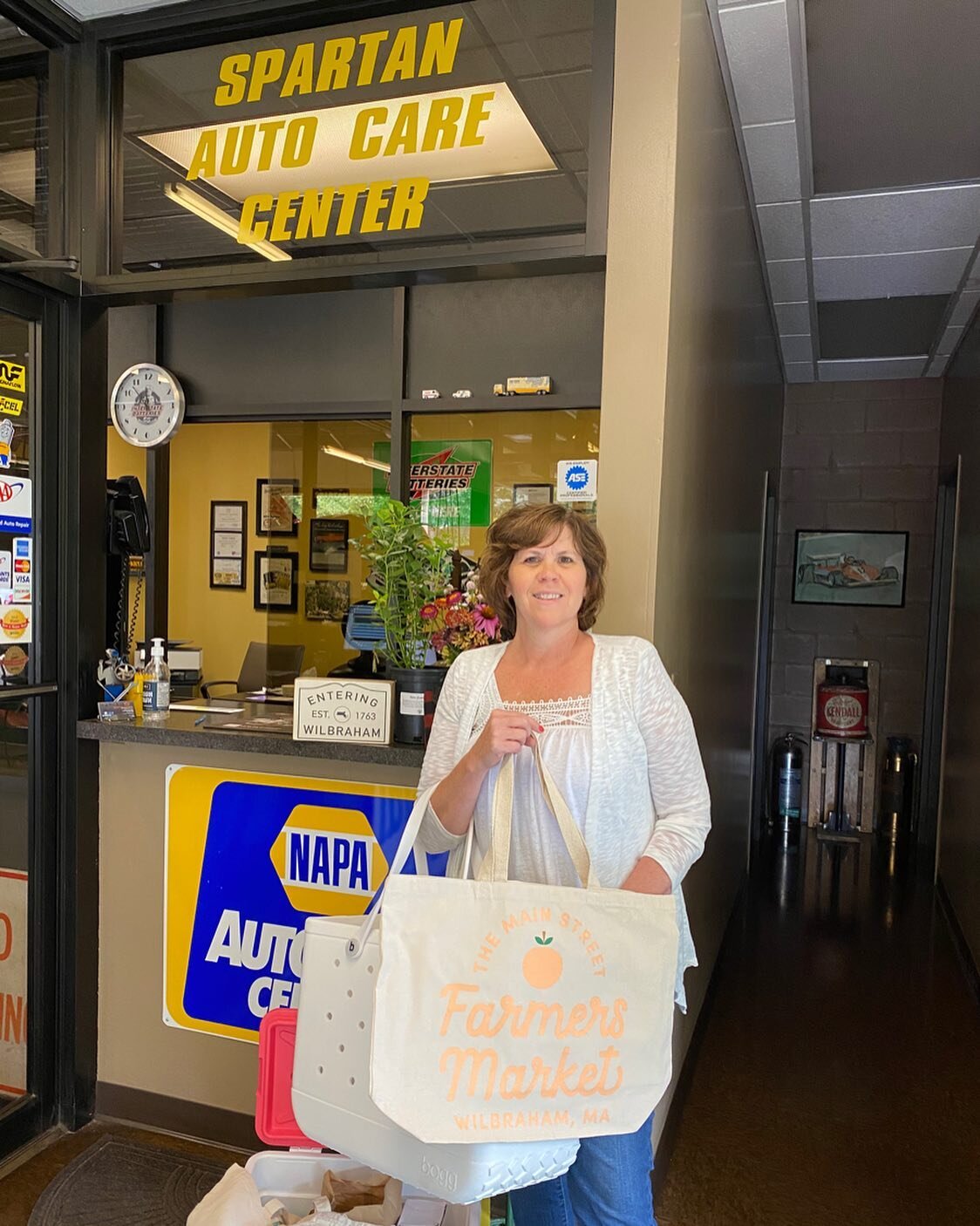 Congratulations to Debbie, winner of the Summer Fun Giveaway! Go visit her and her family for all your car needs at Spartan Auto Care Center! They are located at 2714 Boston Road! 

Thank you to all of our vendors who participated in this incredible 