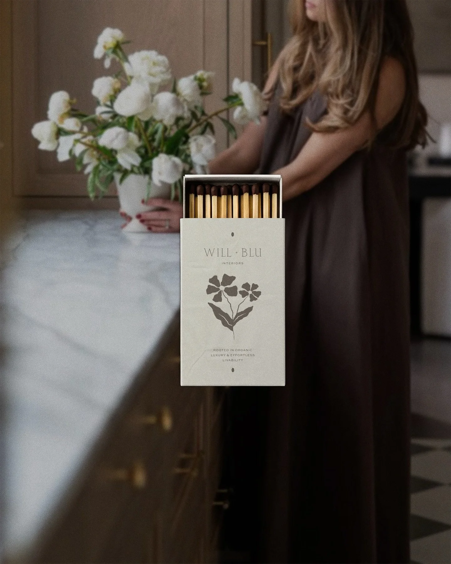 Flowers, everywhere. @willandblu_interiors gets it.