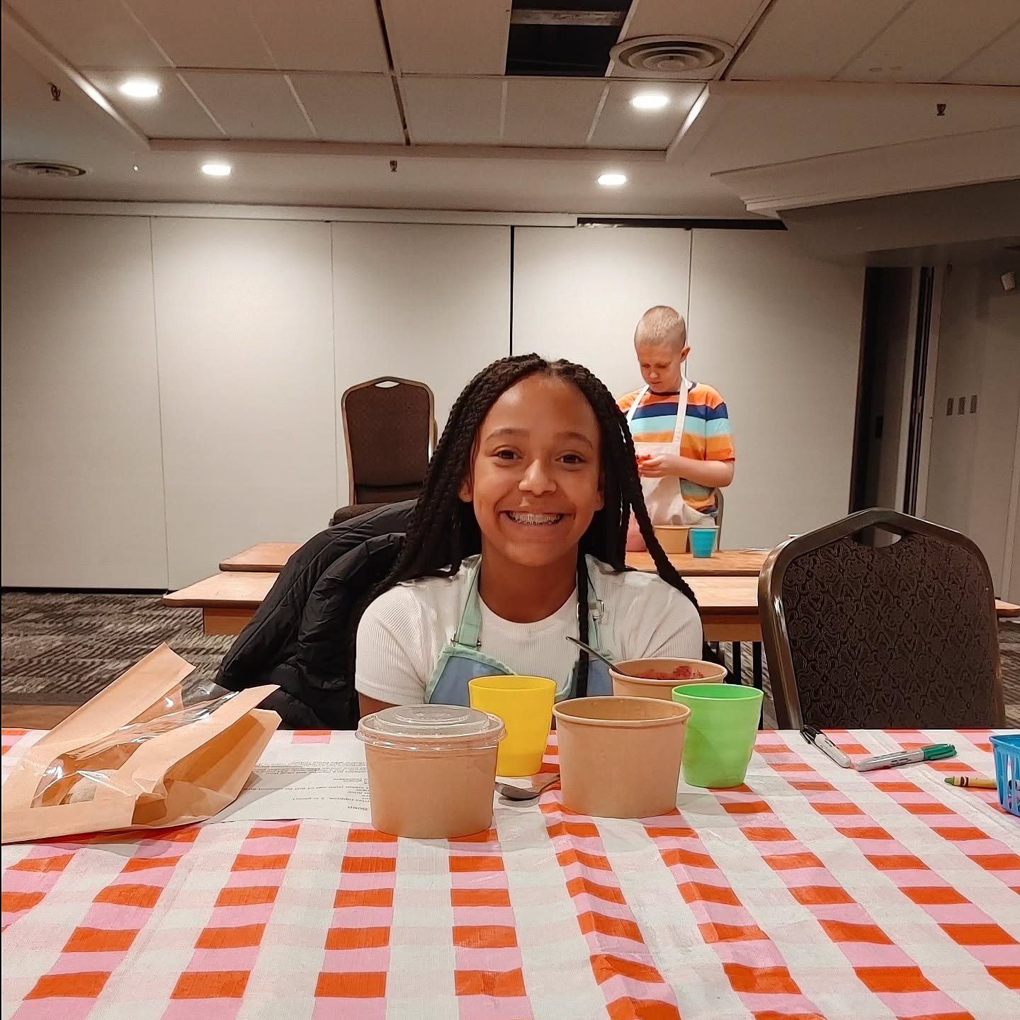This Saturday - let's cook together JUNIOR CHEFS ! Learn some knife skills and eat some delicious foods. 

Class is 430 to 730pm - register online :) 

Website : www.cravinkingston.com

#juniorchefs #cookingclass #knifeskills #cooktogether #cooking10