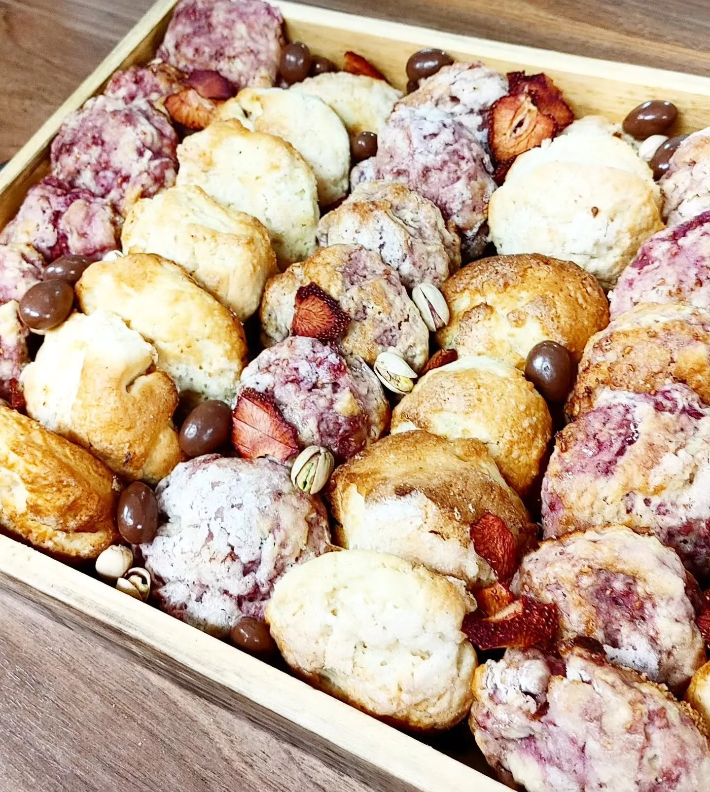 We've done so much catering this month that I think I need someone to cater my own personal meals. 
Make it make sense. 
Thanks everyone for your orders it's been fun to create and indulge in some local ingredients.

#cooking #catering #cateringofkin