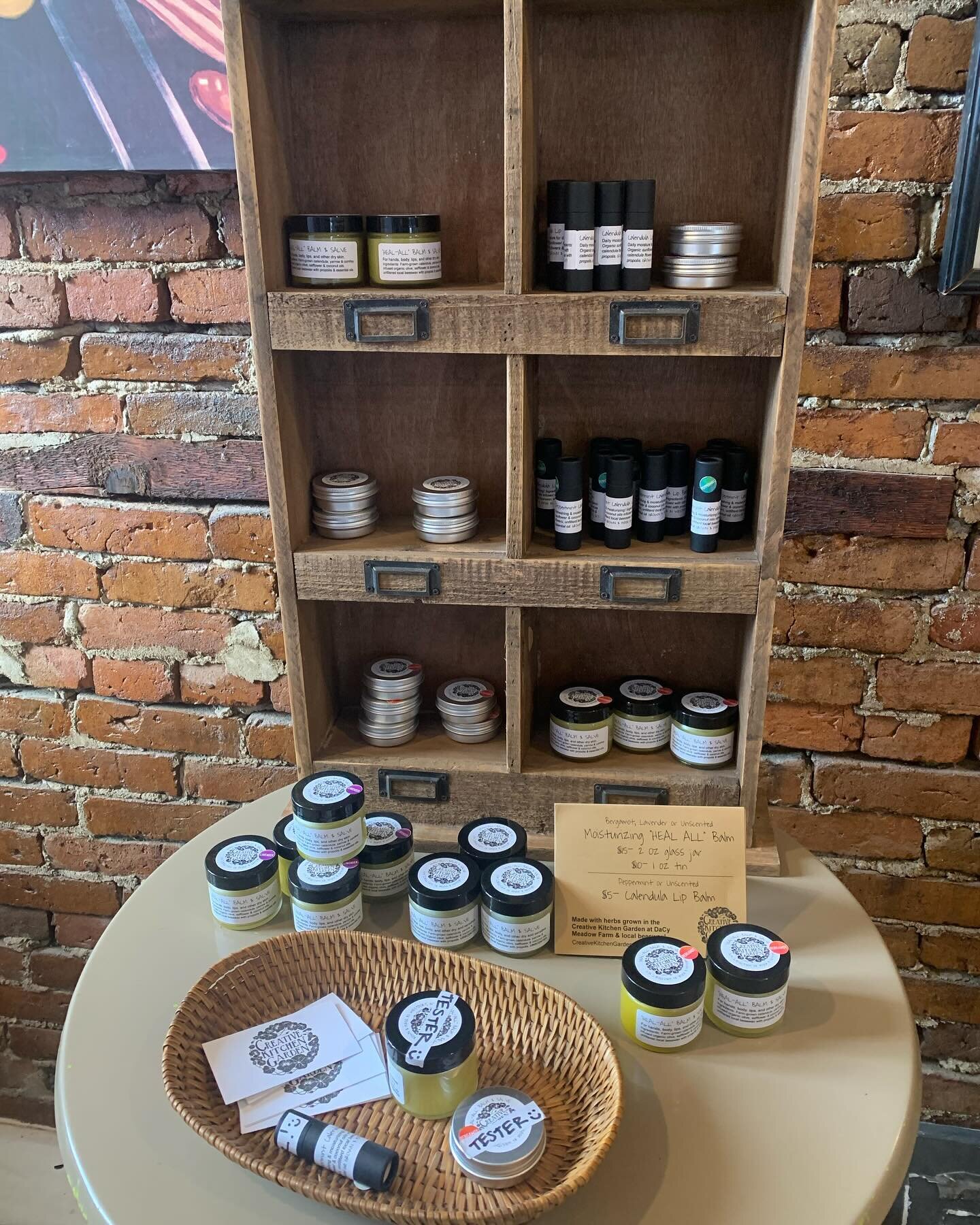 Hello friends! Just a note to say, my salves and lip balms are available for sale at @jambsonmain and @ledgehillstudiodowntown! Once they are sold out, they are sold out for the season. So consider stocking up for the year :) the lavender salve makes