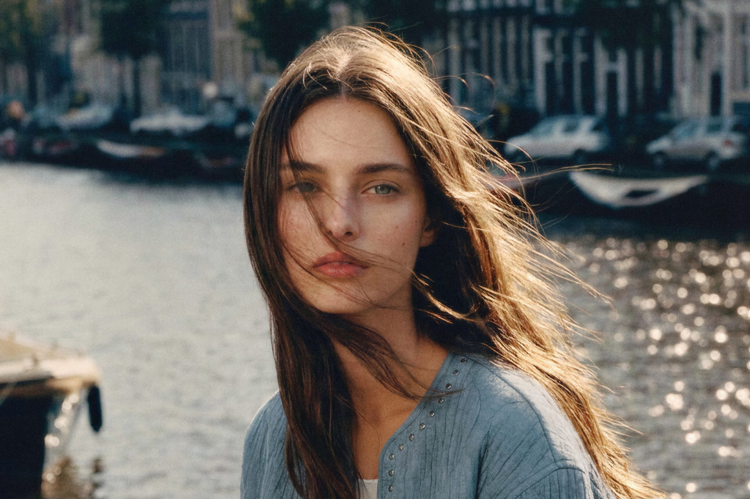 Campagne IA de Mango : l’image générative atteint le niveau e-commerce