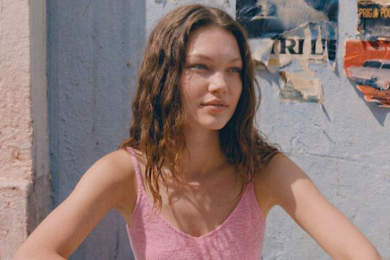 Mango remet l’IA en scène, mais cette fois, le vrai signal est ailleurs