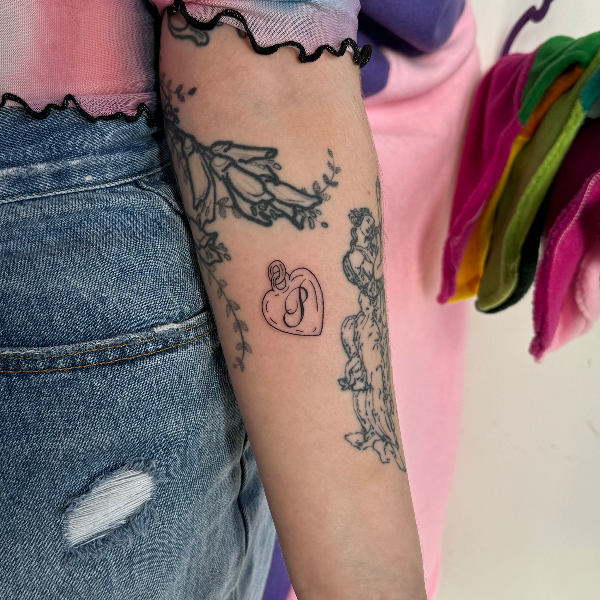 Untitled_Artwork 257.png