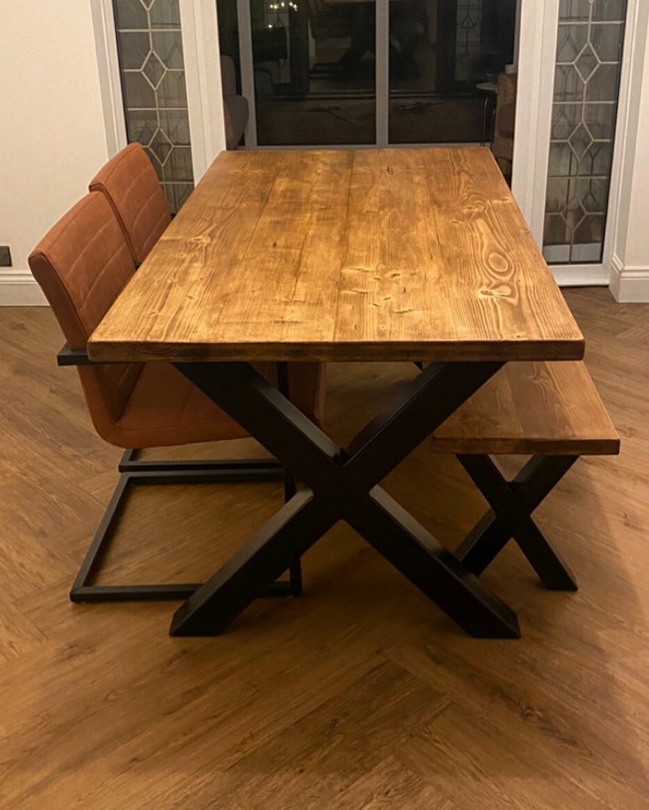 Chunky X frame table with matching bench

All of our furniture is made to order so it can be made to any size or colour 

 

#newcastle #southshieldsbusiness #southshields #sunderland #gateshead #customfurniture #crcustom #xframe