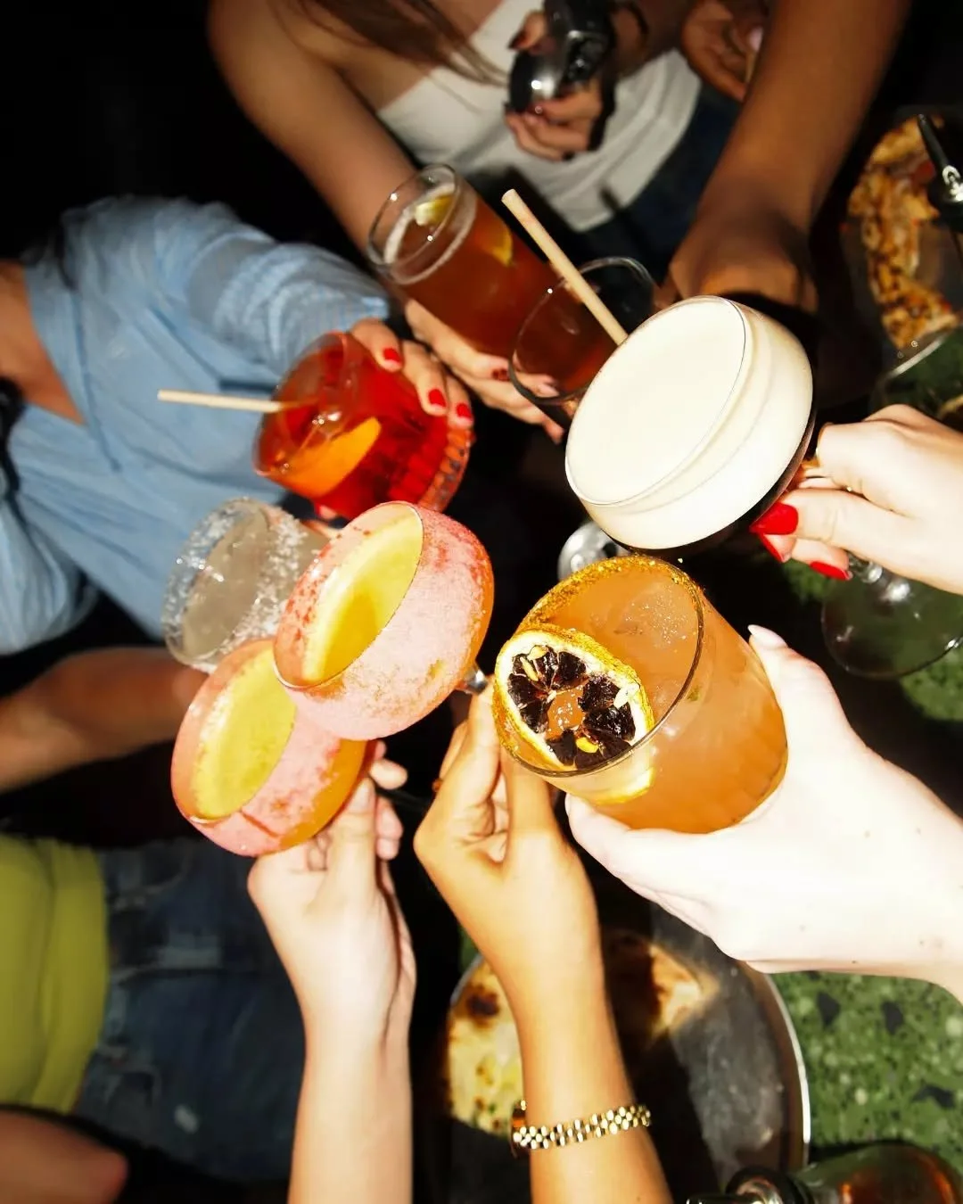 Merry Christmas cuties xox A few snaps from Appetite's end-of-year celebration at @si_paradiso 🪩