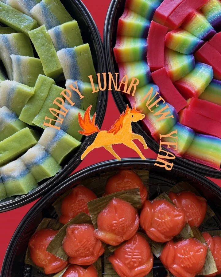 Kueh, or kuih, is shared during Lunar New Year as a wish for a sweet, prosperous and joyful year ahead. Often red and made with glutinous rice, these small but meaningful treats symbolise longevity, good fortune and the strengthening of relationships