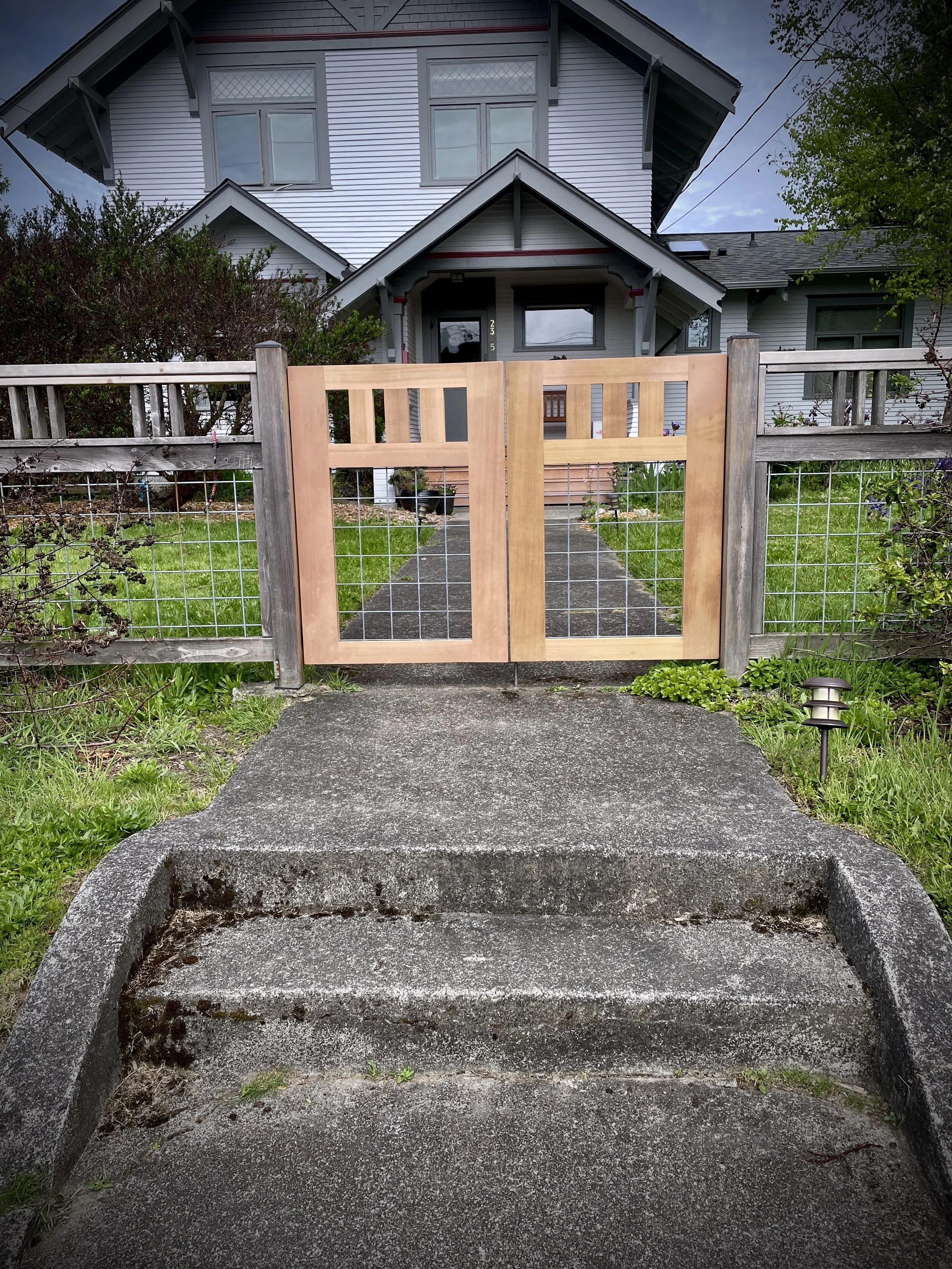 custom-front-gate-01.JPG