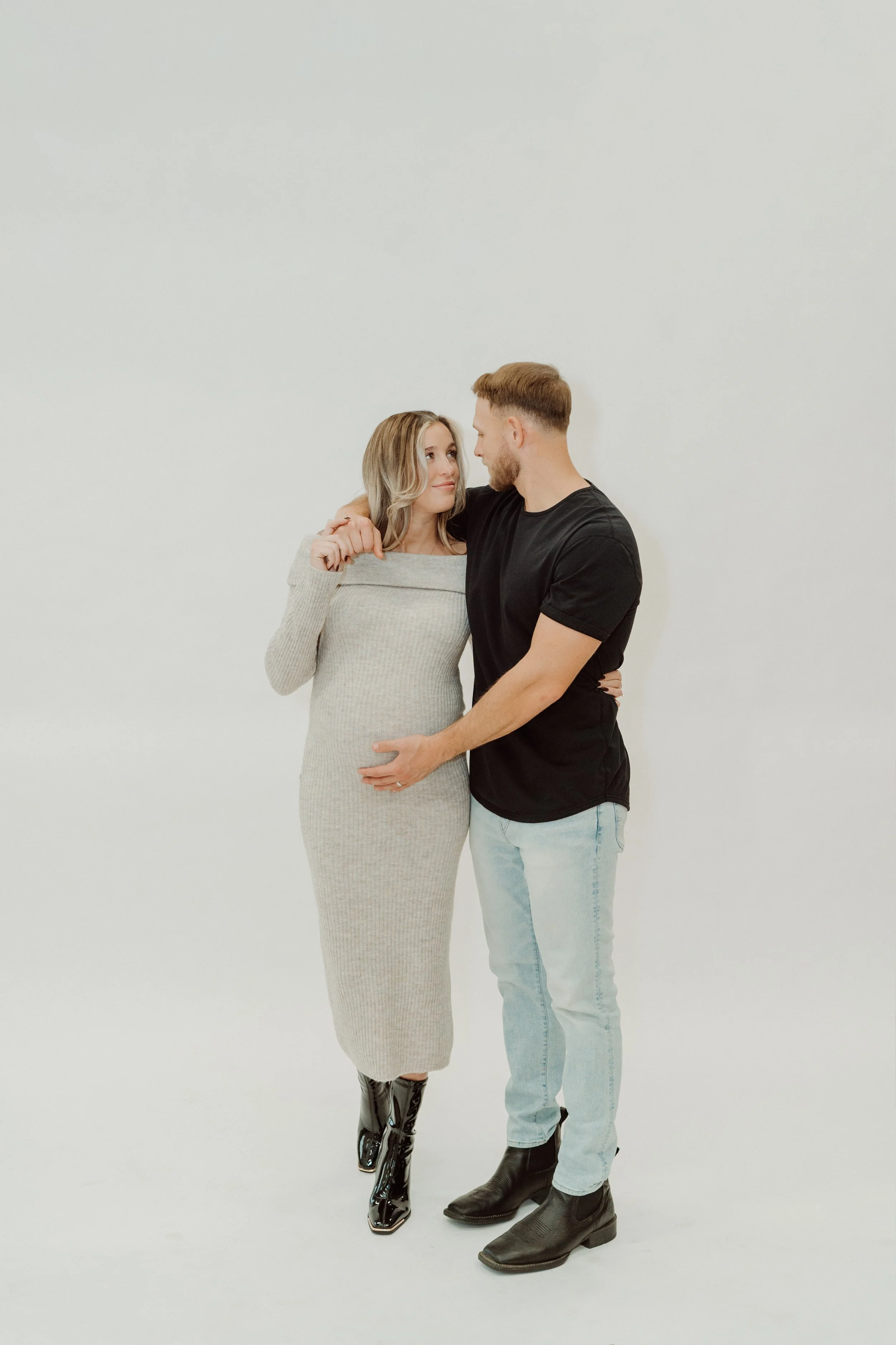 April and Anthony Maternity Session-39.jpg