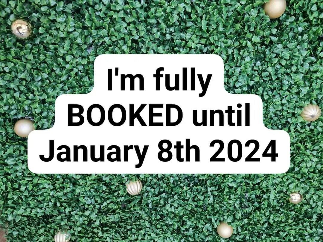 At this point I have no availability for the next 3 weeks. I will share any cancellation/rescheduled appointments if they become available. 

Thank you to all my wonderful clients for all the continued love and support ❤️