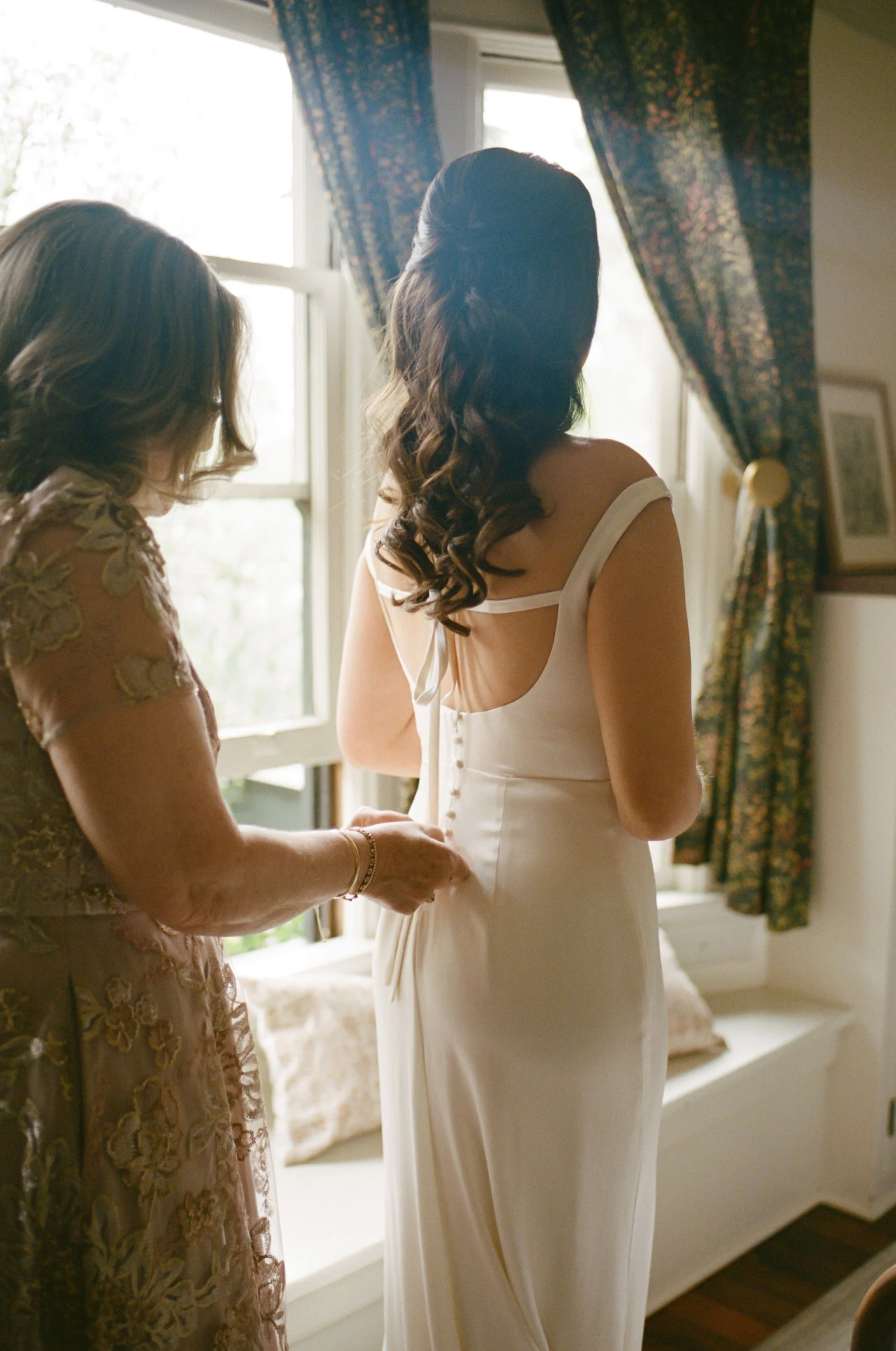 Santa-Barbara-Craft-House-Inn-Wedding-007.jpg