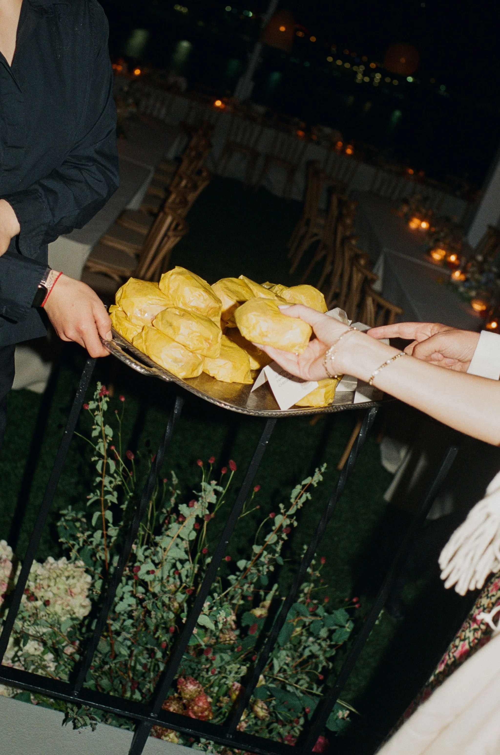 Admirals-House-Wedding-Seattle-Photographer-002.jpg