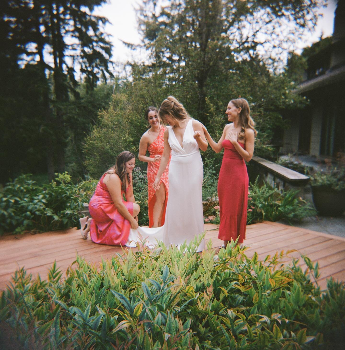Ellie and her girls, Kingston House, 9/17/22, on 120, 35 mm, and digital 💘 Meant to post these for international women&rsquo;s day✨ we are so grateful to witness and capture these moments of womanhood 🎀