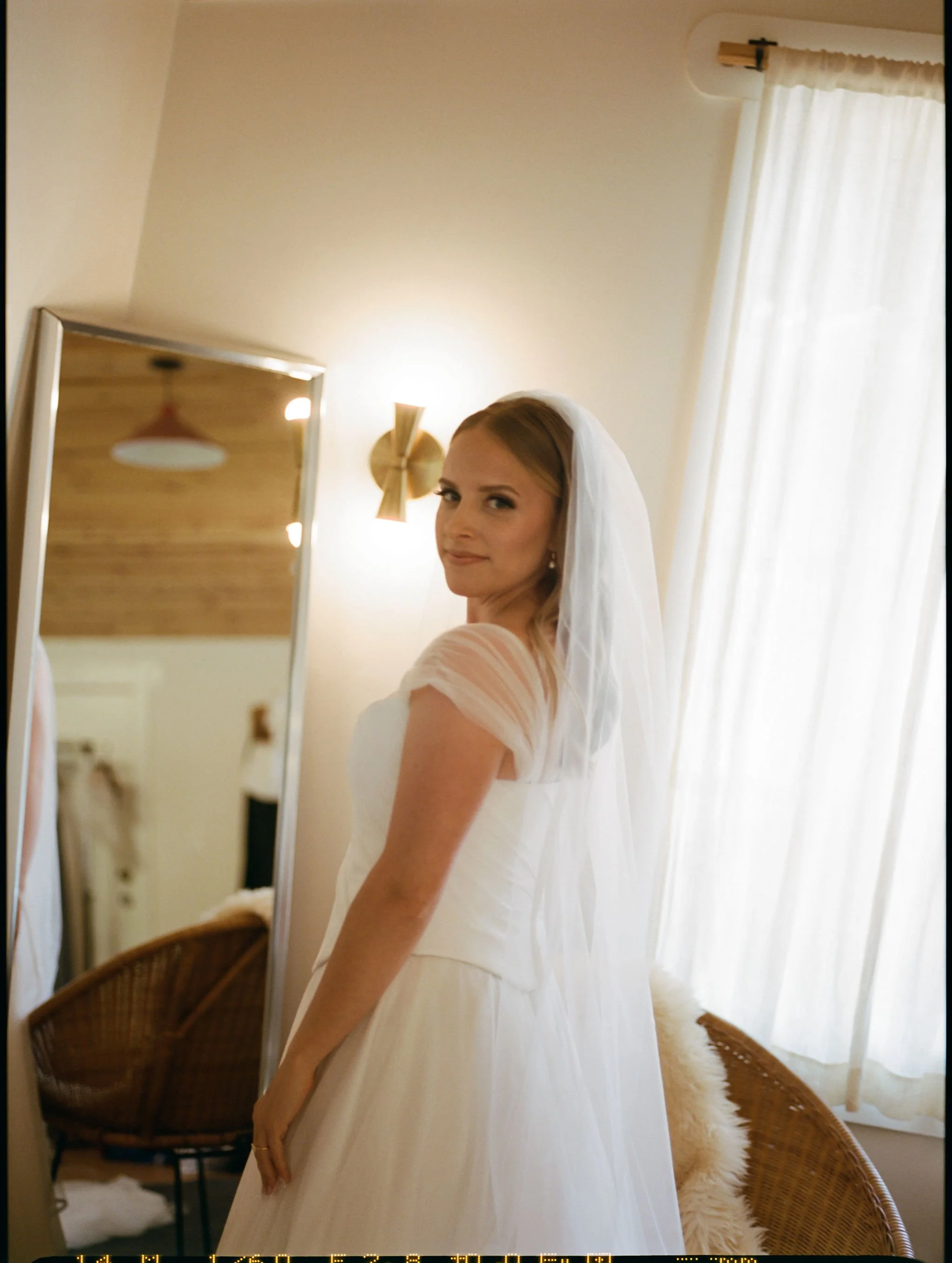 Captain-Whidbey-Wedding-Photographer-049.jpg