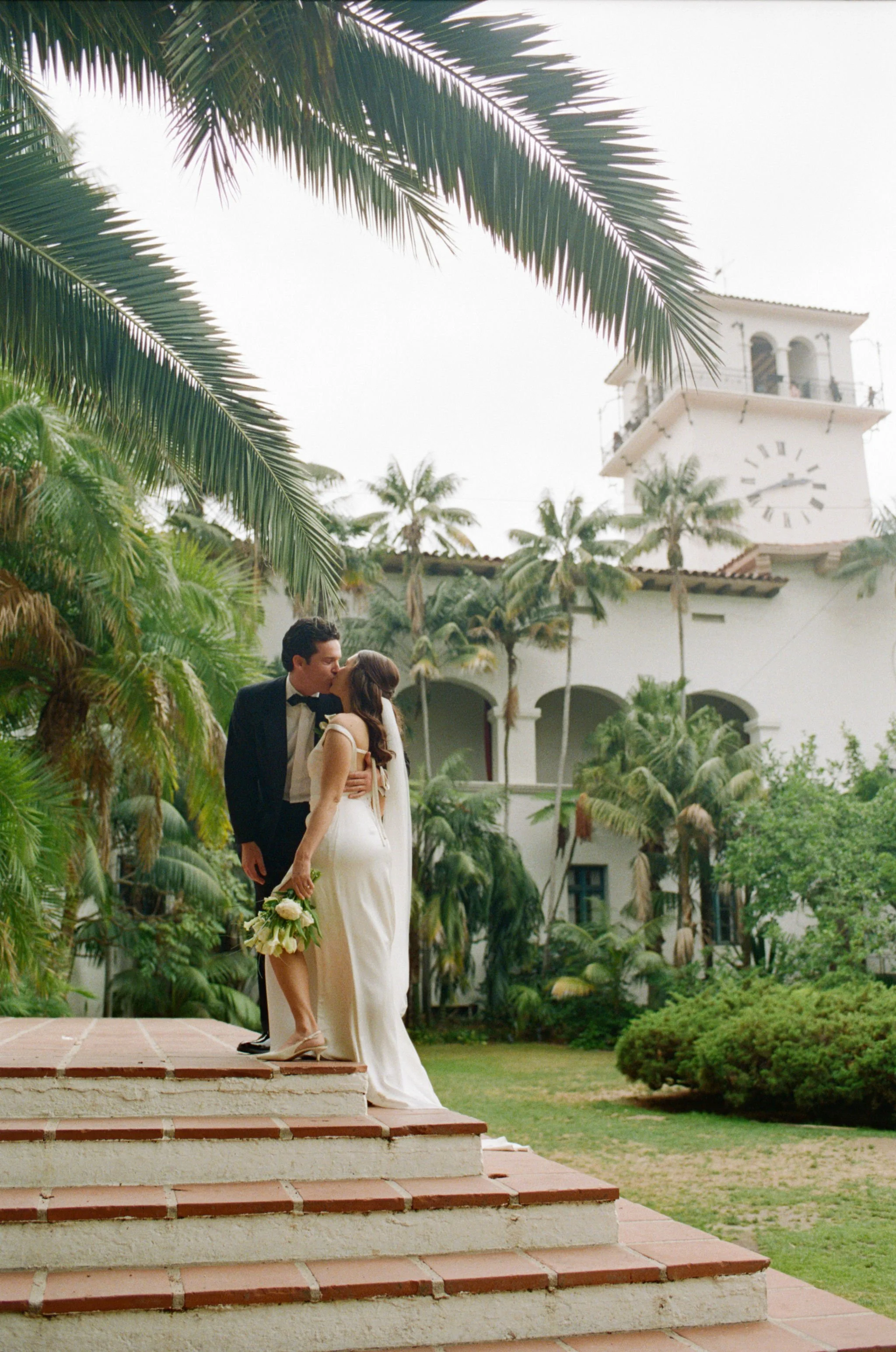 Santa-Barbara-Court-House-Wedding-009.jpg
