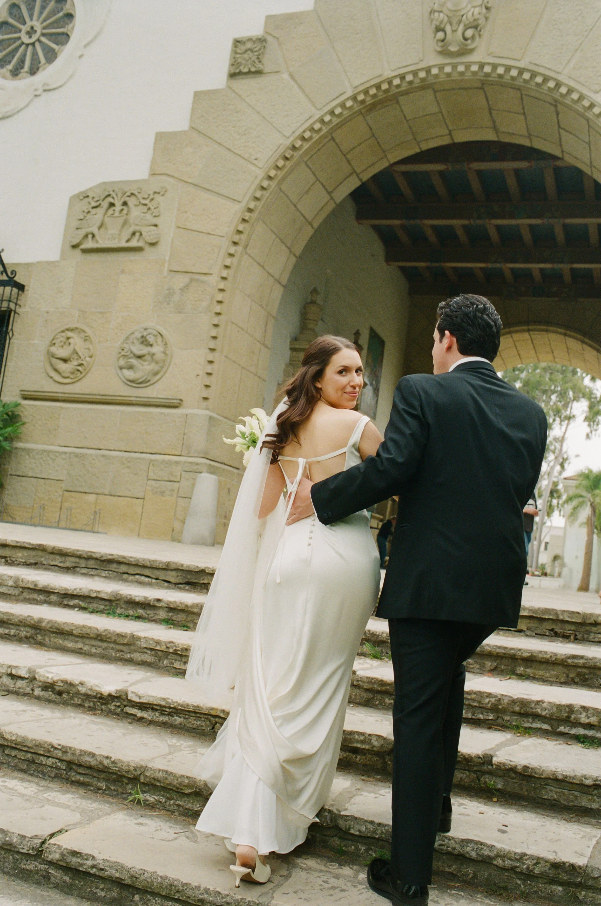 Santa-Barbara-Court-House-Wedding-012.jpg
