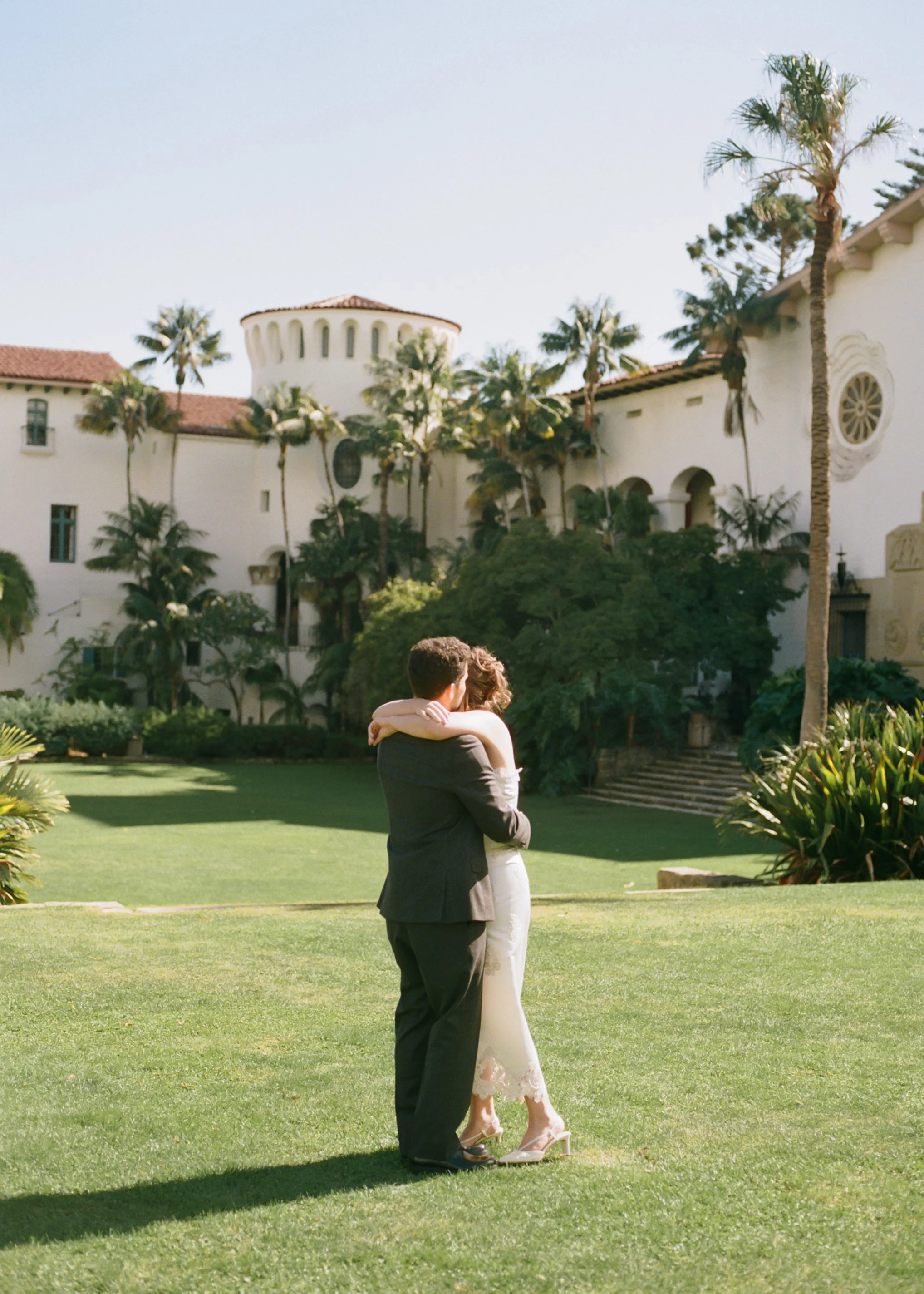 Santa-Barbara-Courthouse-Elopement-024.jpg