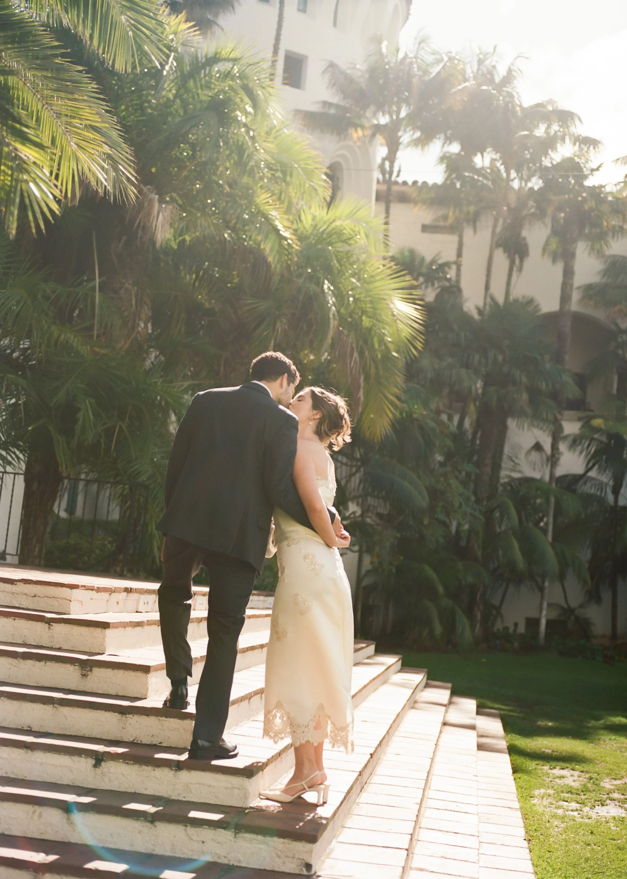 Santa-Barbara-Courthouse-Elopement-095.jpg