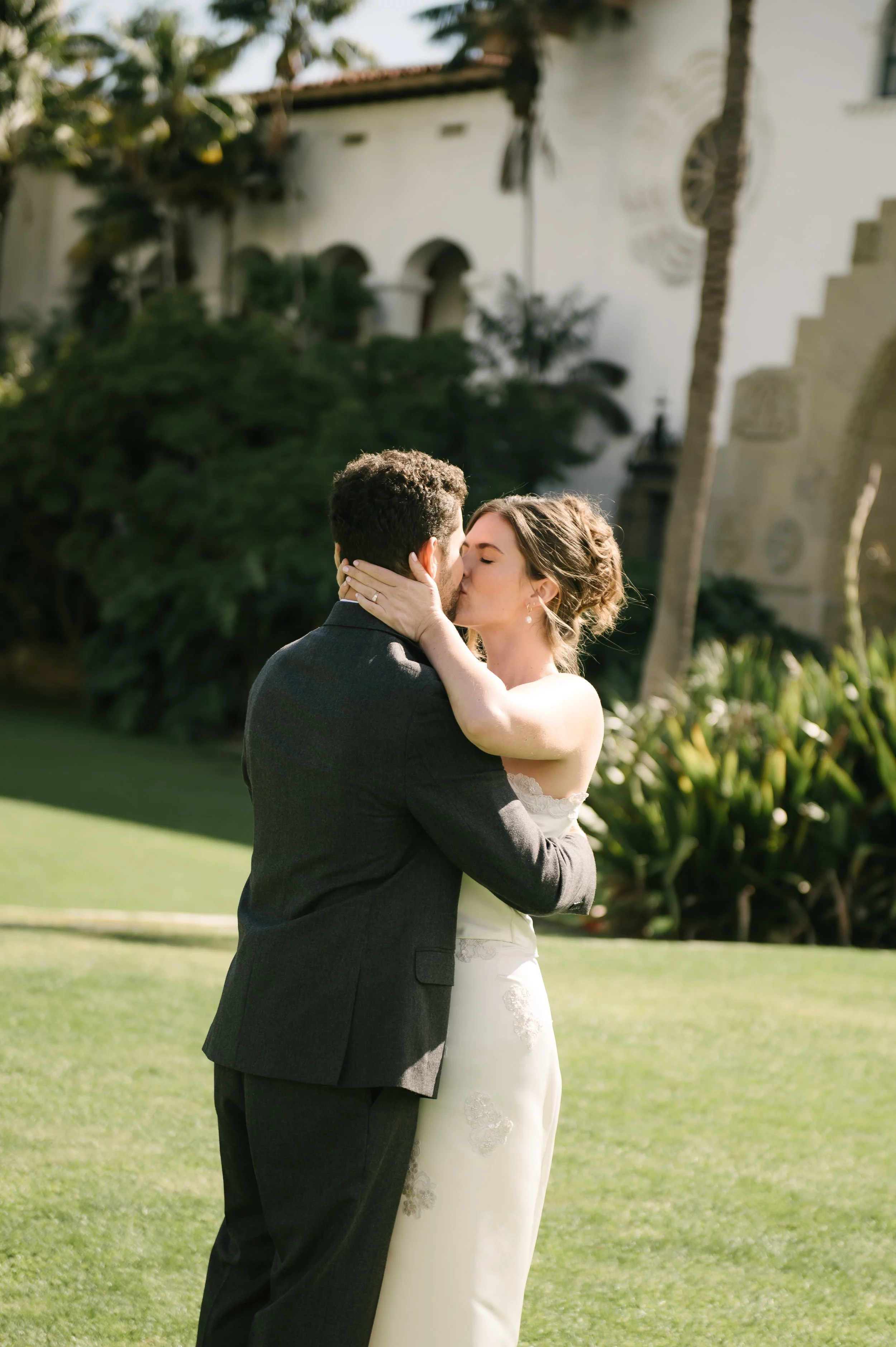 Santa-Barbara-Courthouse-Elopement-029.jpg