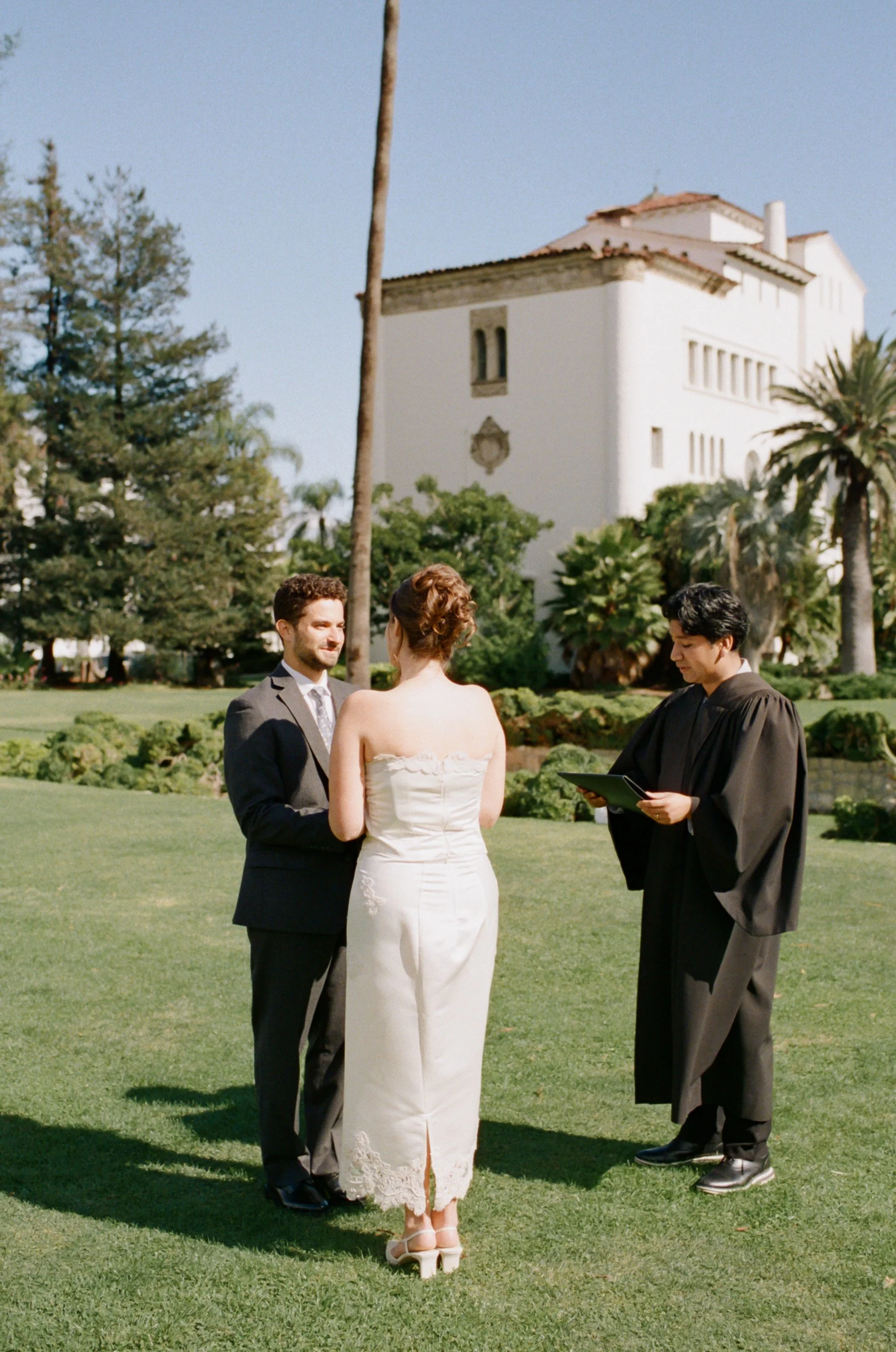 Santa-Barbara-Courthouse-Elopement-014.jpg