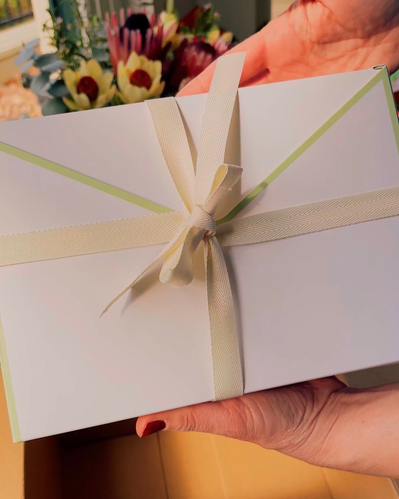 TSG+Gift+Pack+Mailer+Box+8.jpg