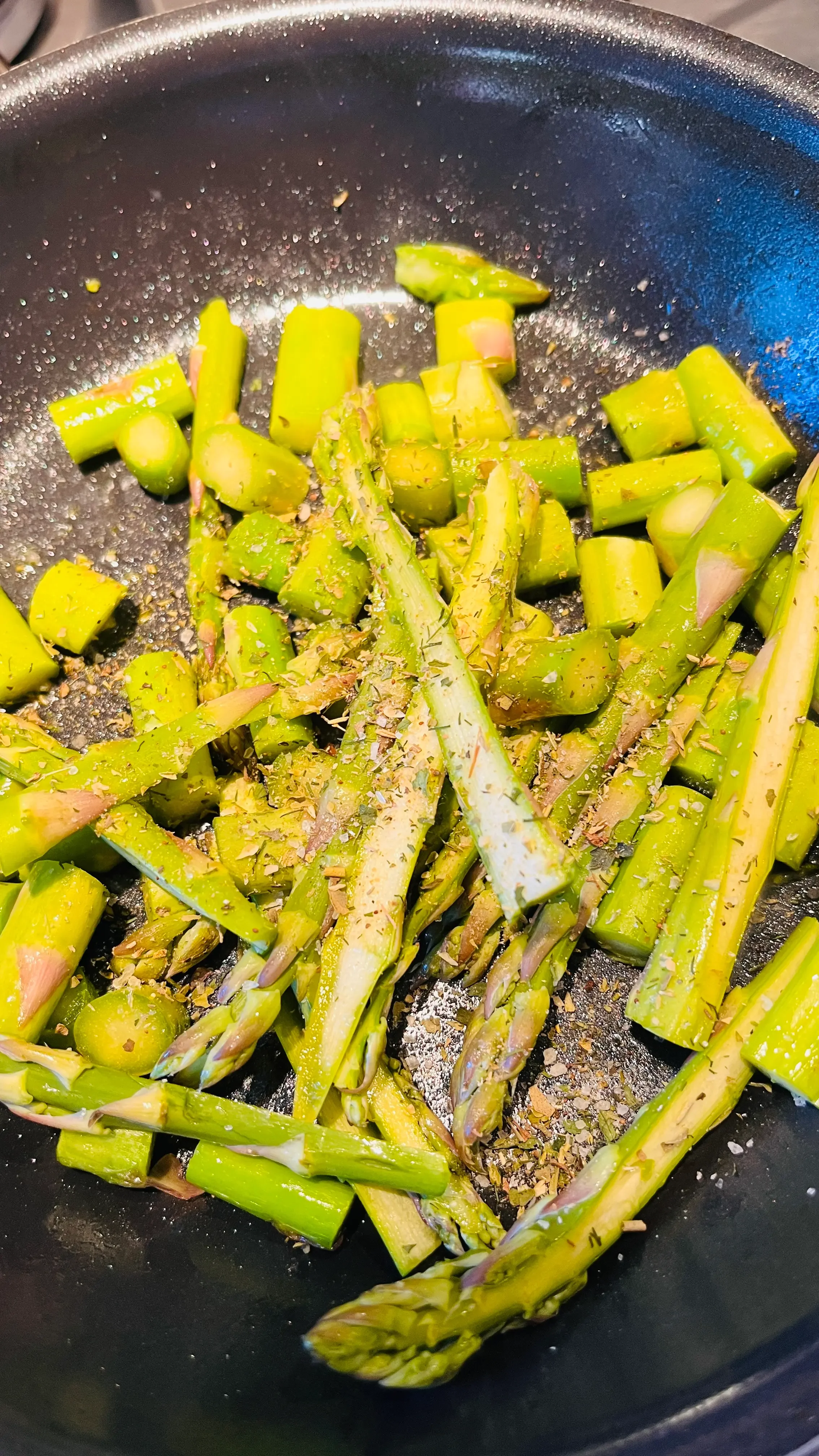 Fetaquiche asparagus pan.webp