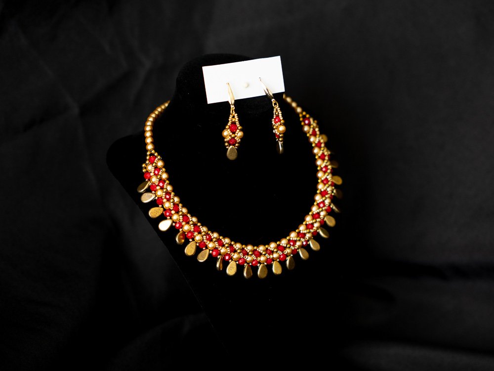 Art for a Change Art for a Change 116 - Necklace and earring set - Empire by Mi Estilo Cutin