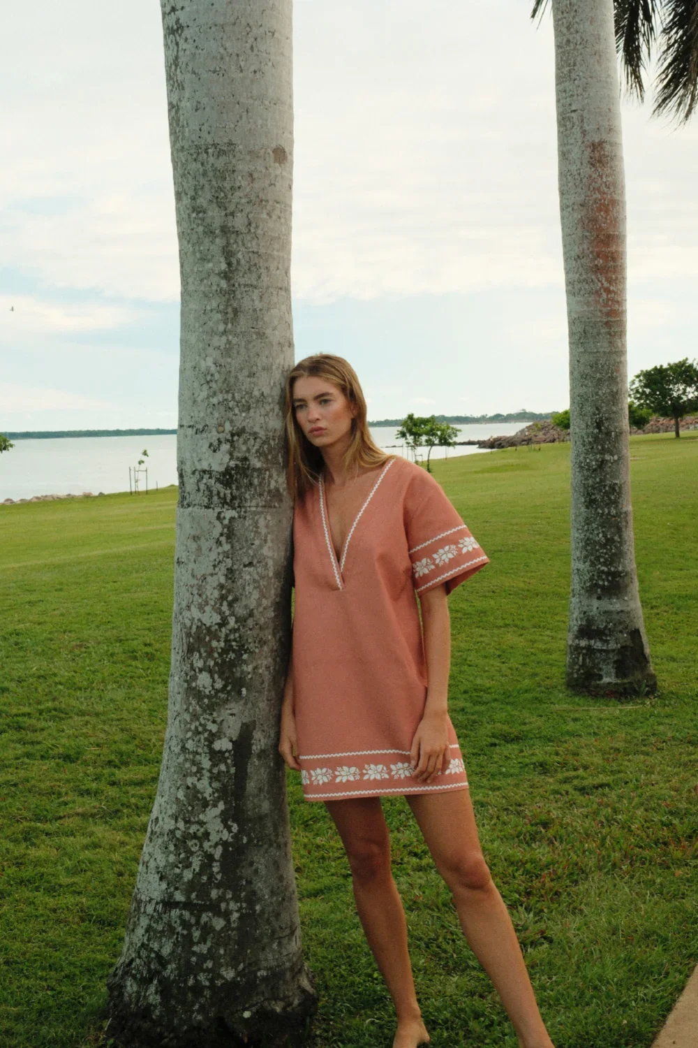 Lennon-Mini-Dress-Anana-soleil-fleur-palm-noosa4.webp