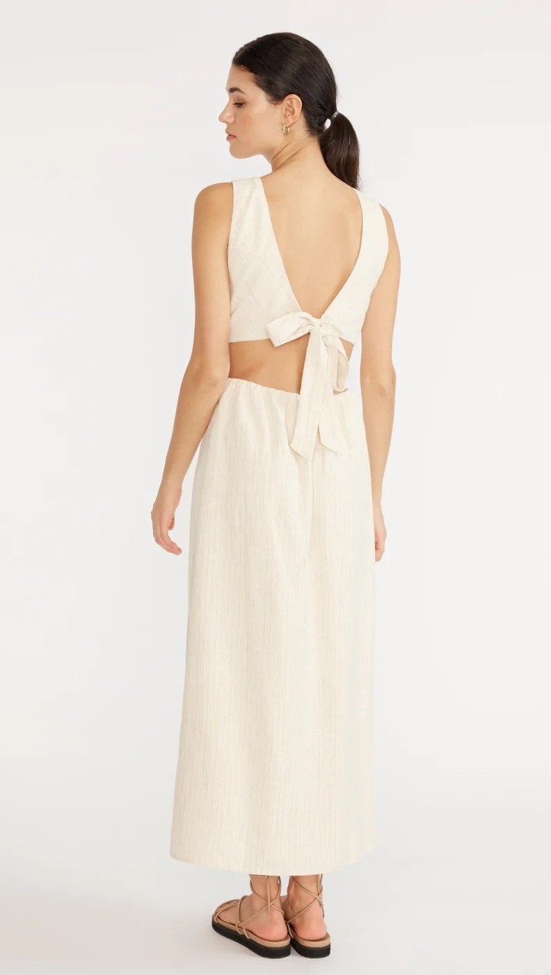 13_UT22044532_220405_STAPLE_THE_LABEL_3941_800x.jpg